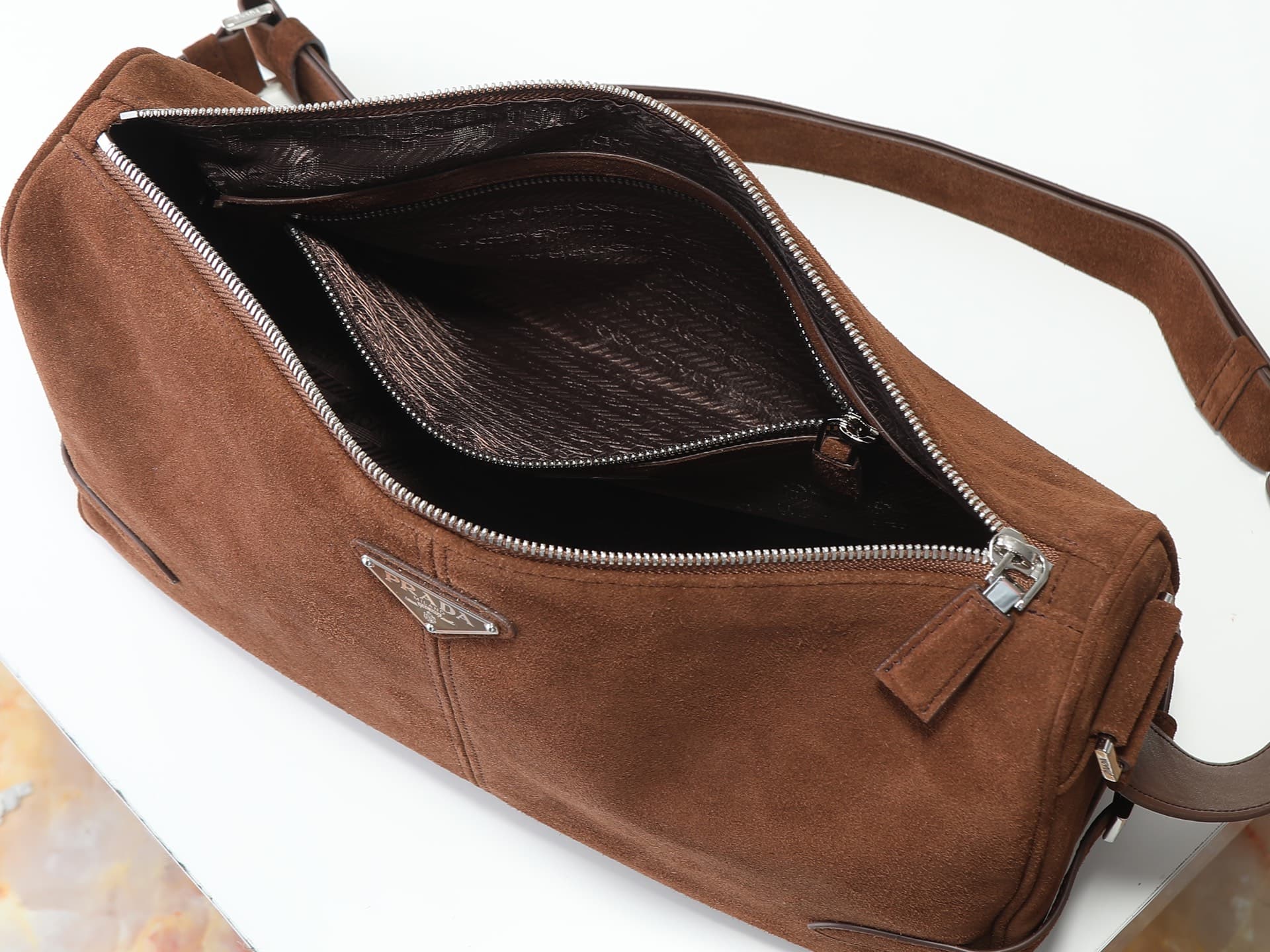 C6966 🎉 New delivery bag 🎉 2VH187 leather, dark brown 🎉🎉 — image 6
