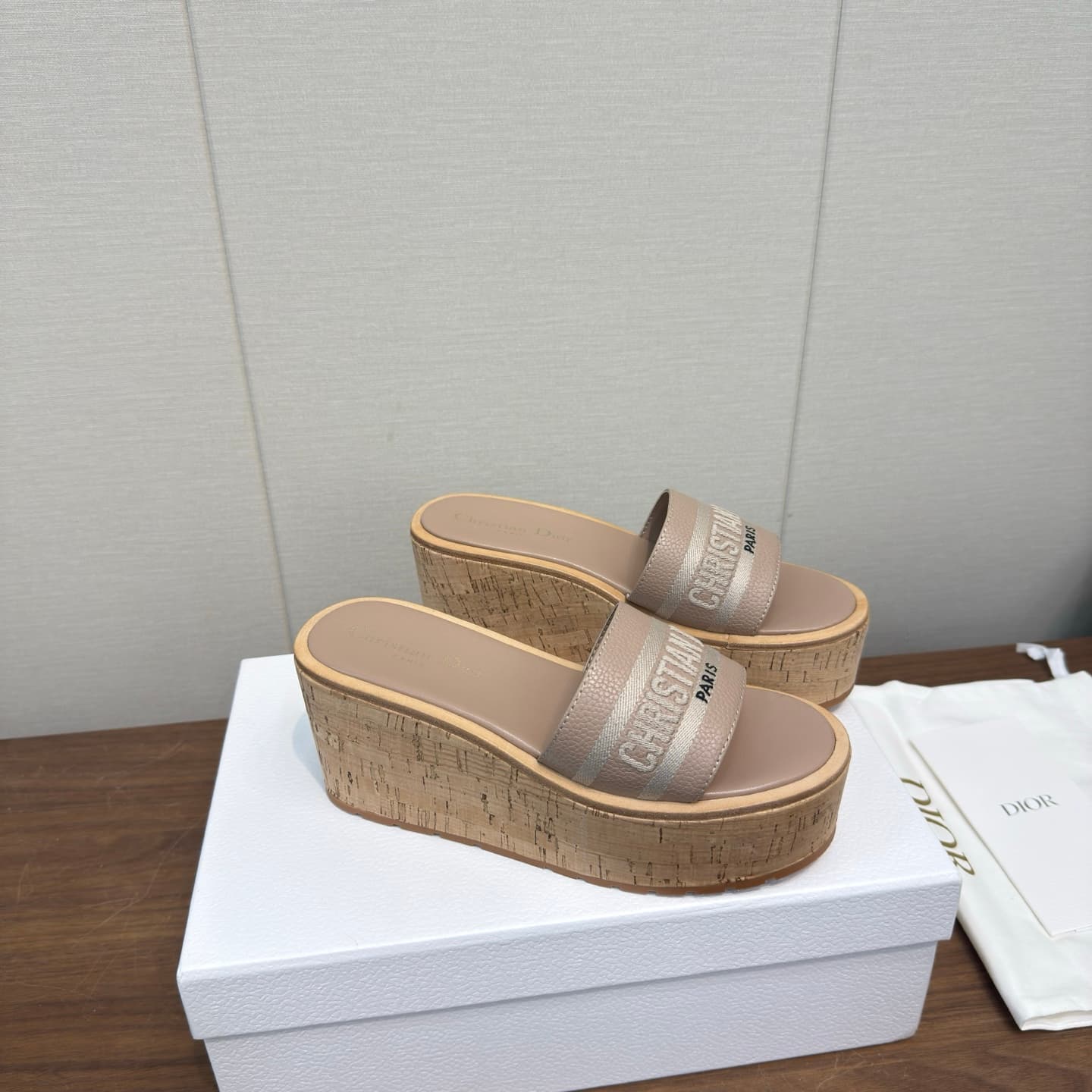 D5763 Dior 26ss – New spring/summer slippers with thick soles — image 6