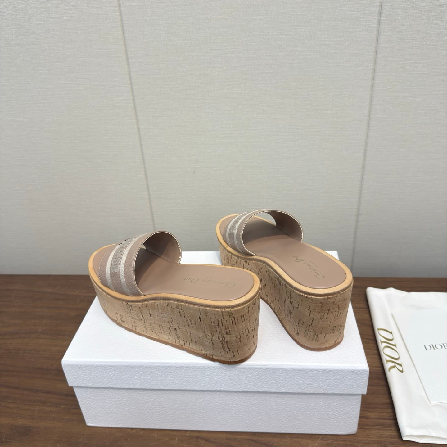 D5763 Dior 26ss – New spring/summer slippers with thick soles — image 8