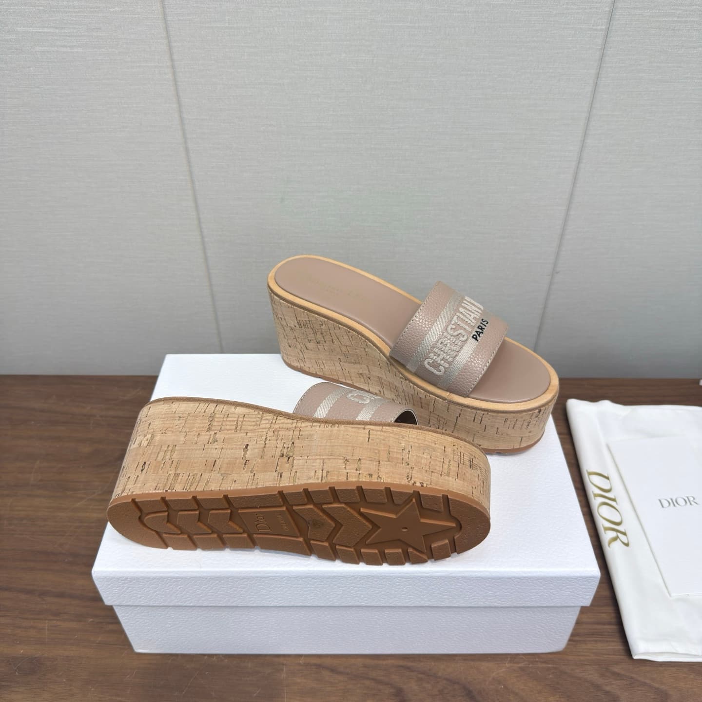 D5763 Dior 26ss – New spring/summer slippers with thick soles — image 5