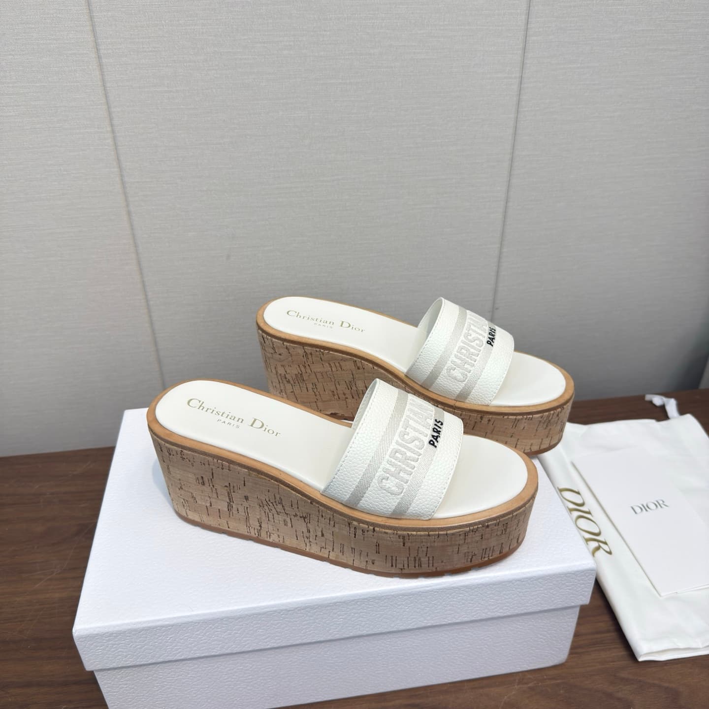 D5762 Dior 26ss – New spring/summer slippers with thick soles — image 6
