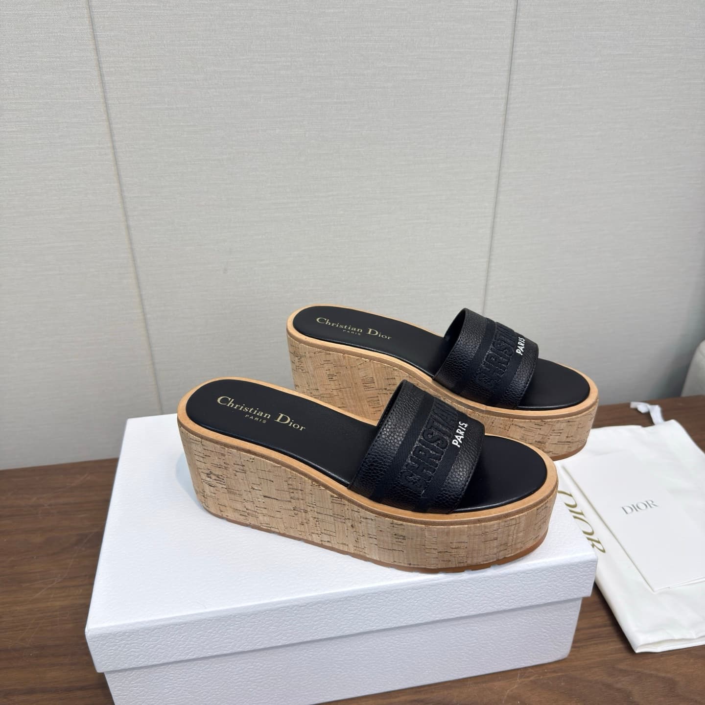 D5760 Dior 26ss – New spring/summer slip-ons with thick soles — image 6