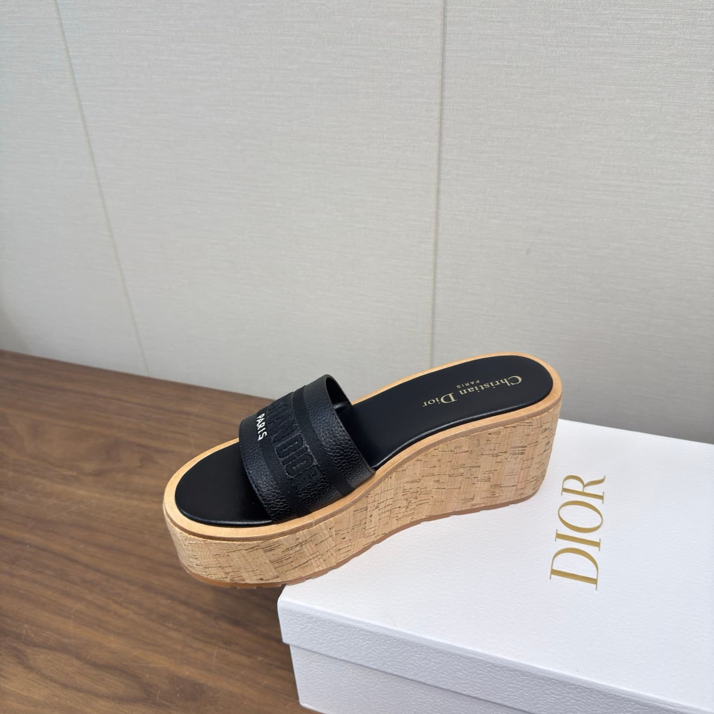 D5760 Dior 26ss – New spring/summer slip-ons with thick soles — image 4