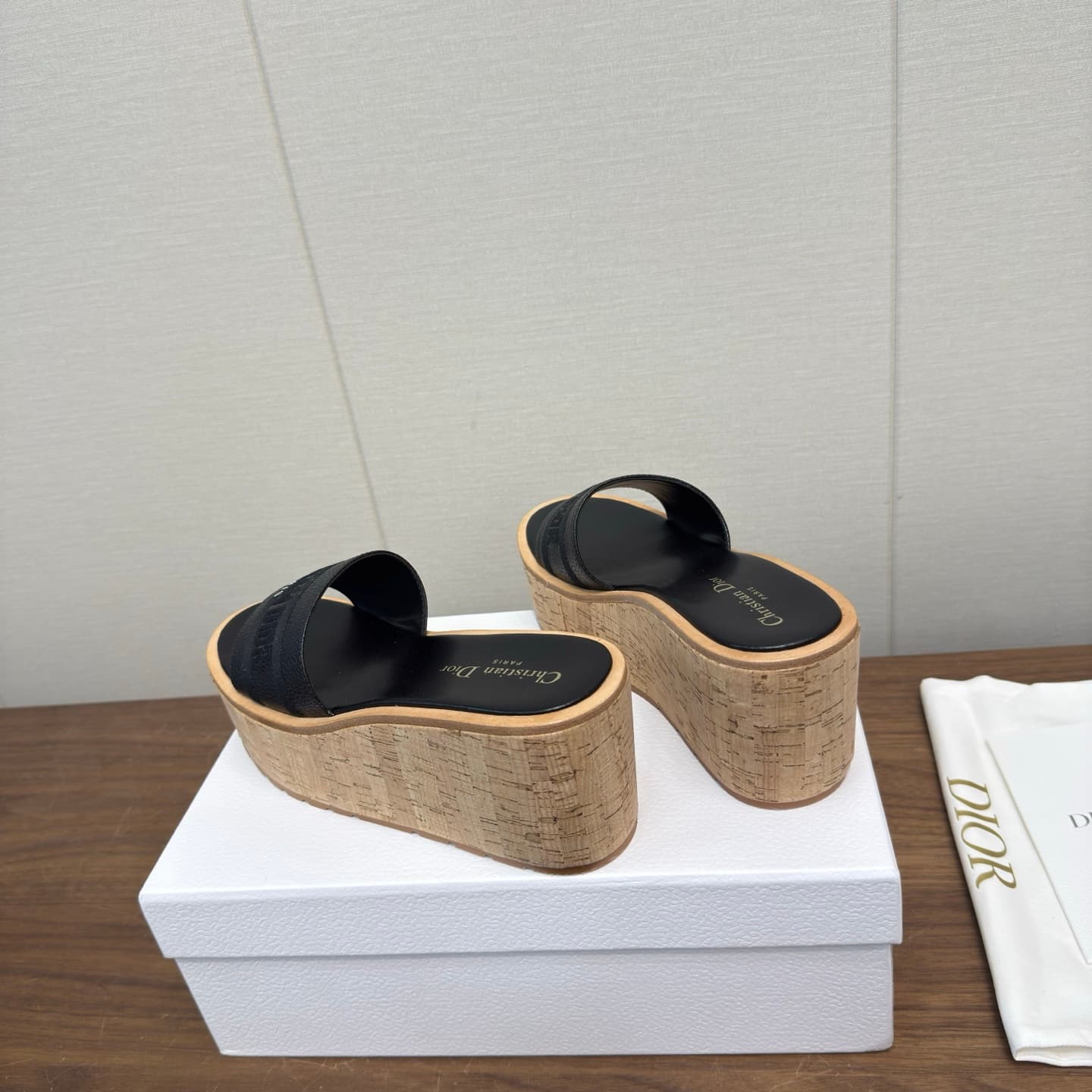 D5760 Dior 26ss – New spring/summer slip-ons with thick soles — image 8