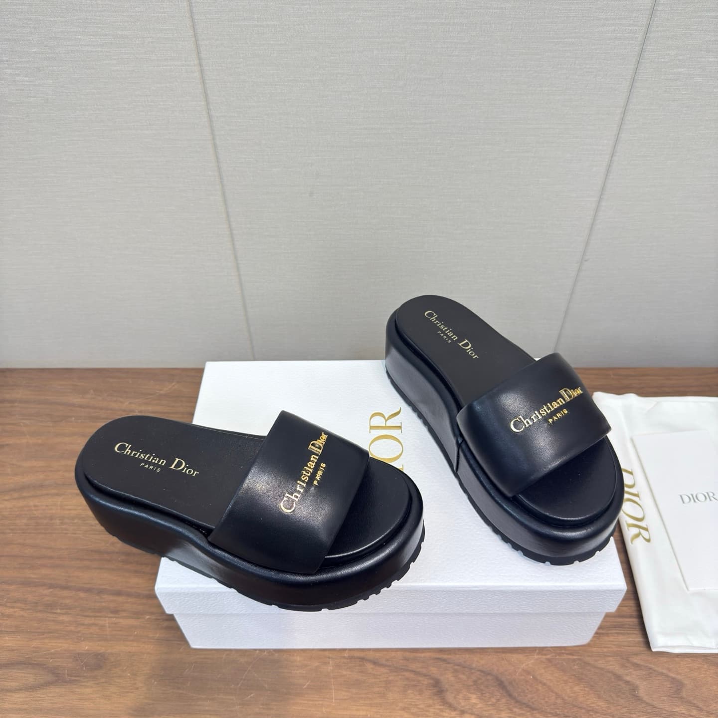 D5769 Dior 26ss – New spring/summer slippers with thick soles — image 3