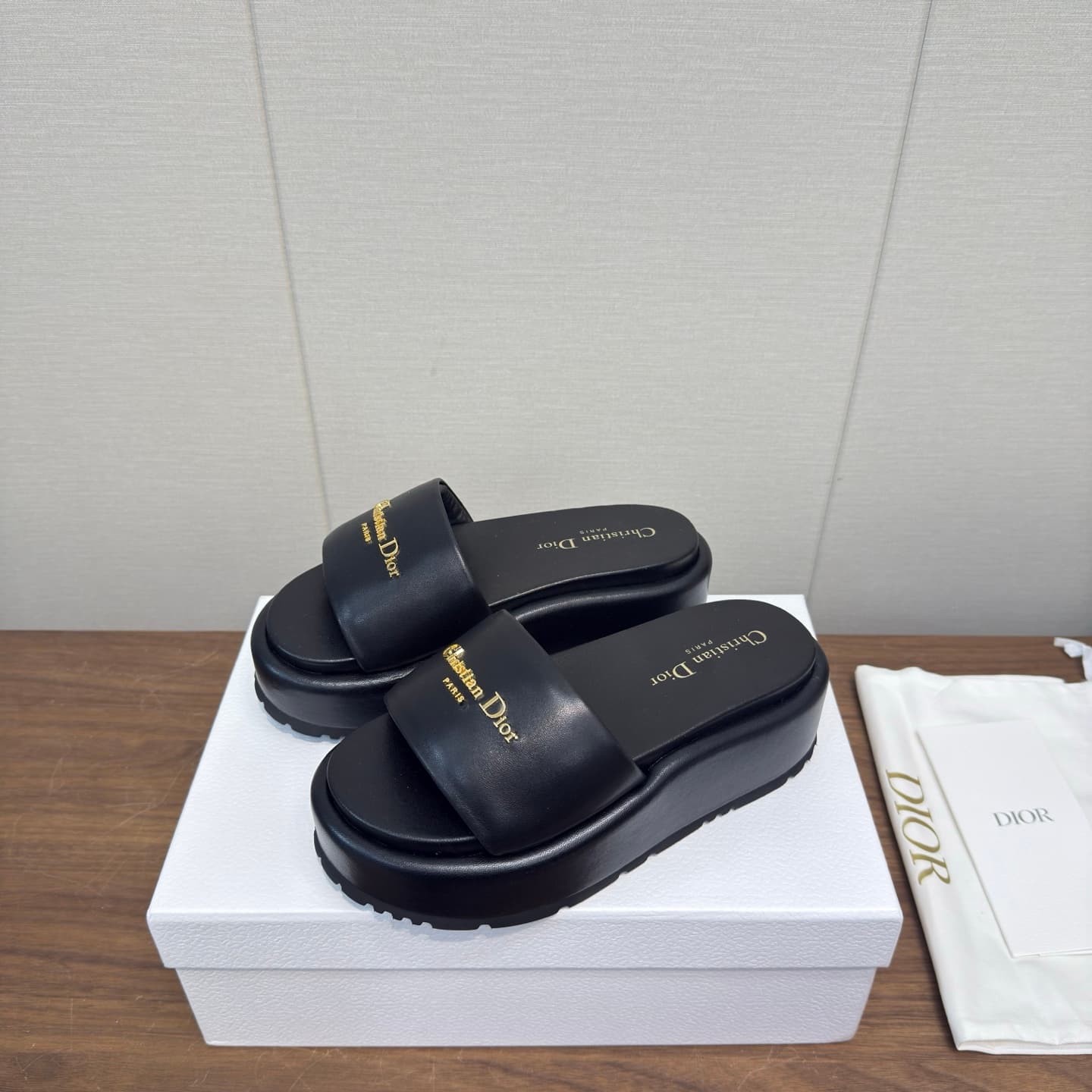 D5769 Dior 26ss – New spring/summer slippers with thick soles — image 2