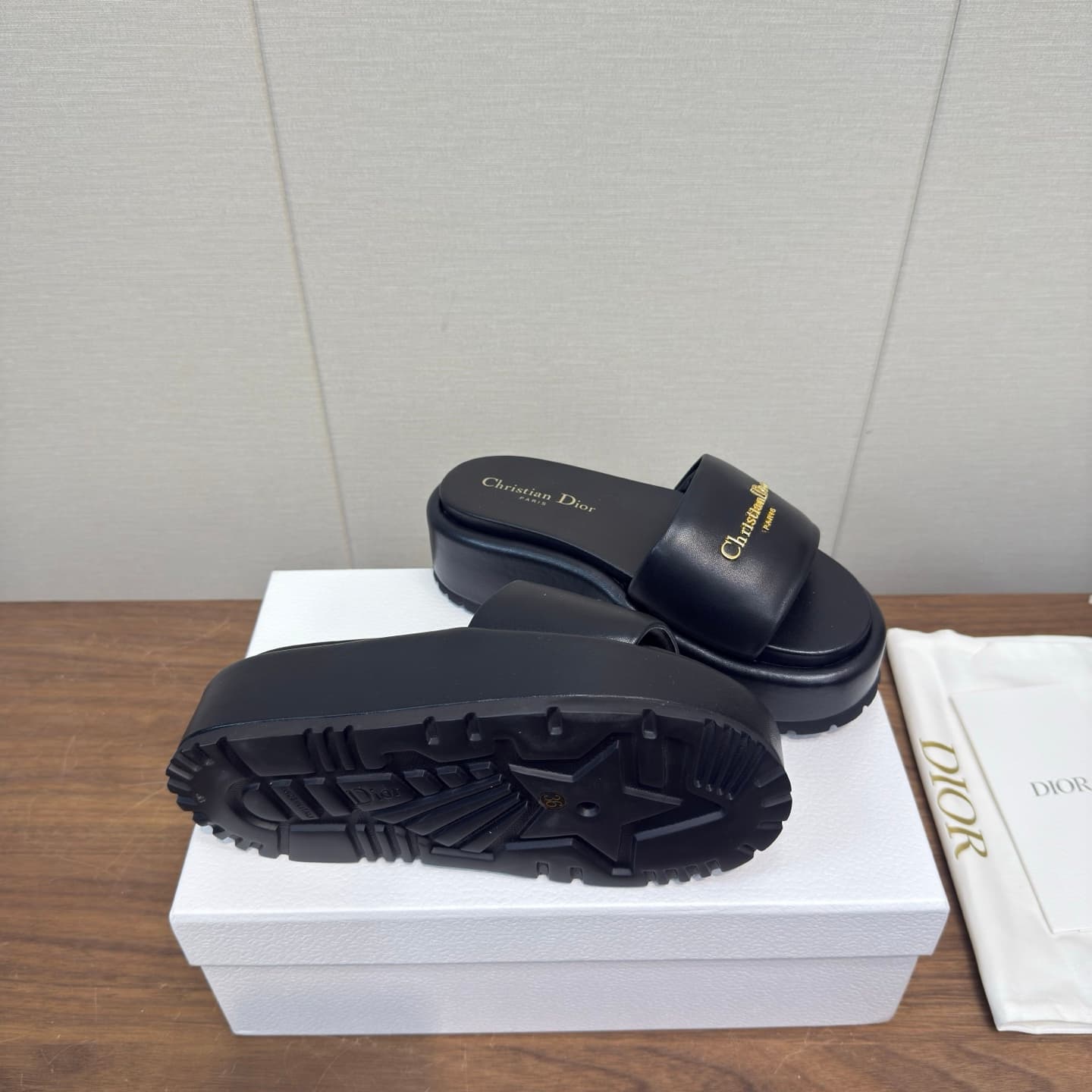 D5769 Dior 26ss – New spring/summer slippers with thick soles — image 5