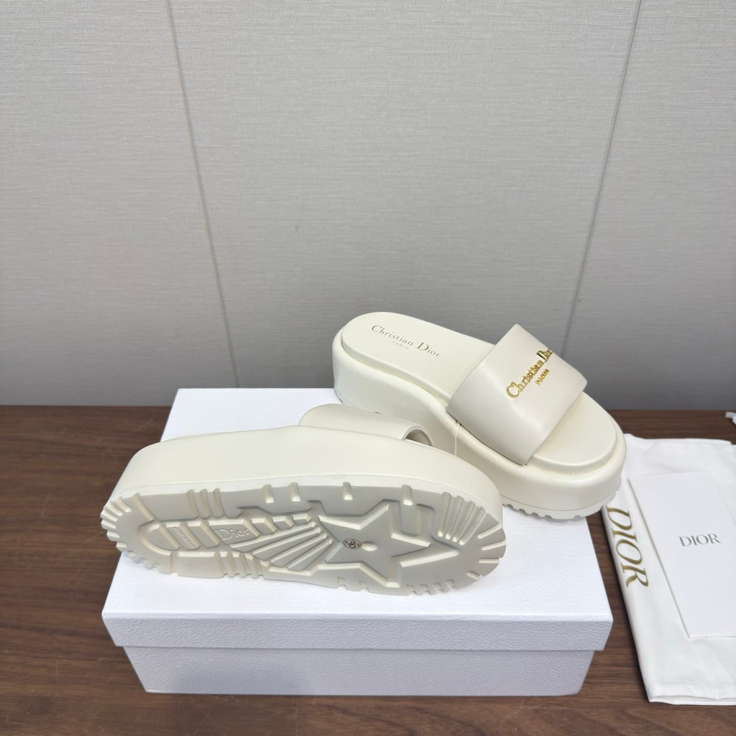 D5768 Dior 26ss – New spring/summer slippers with thick soles — image 5