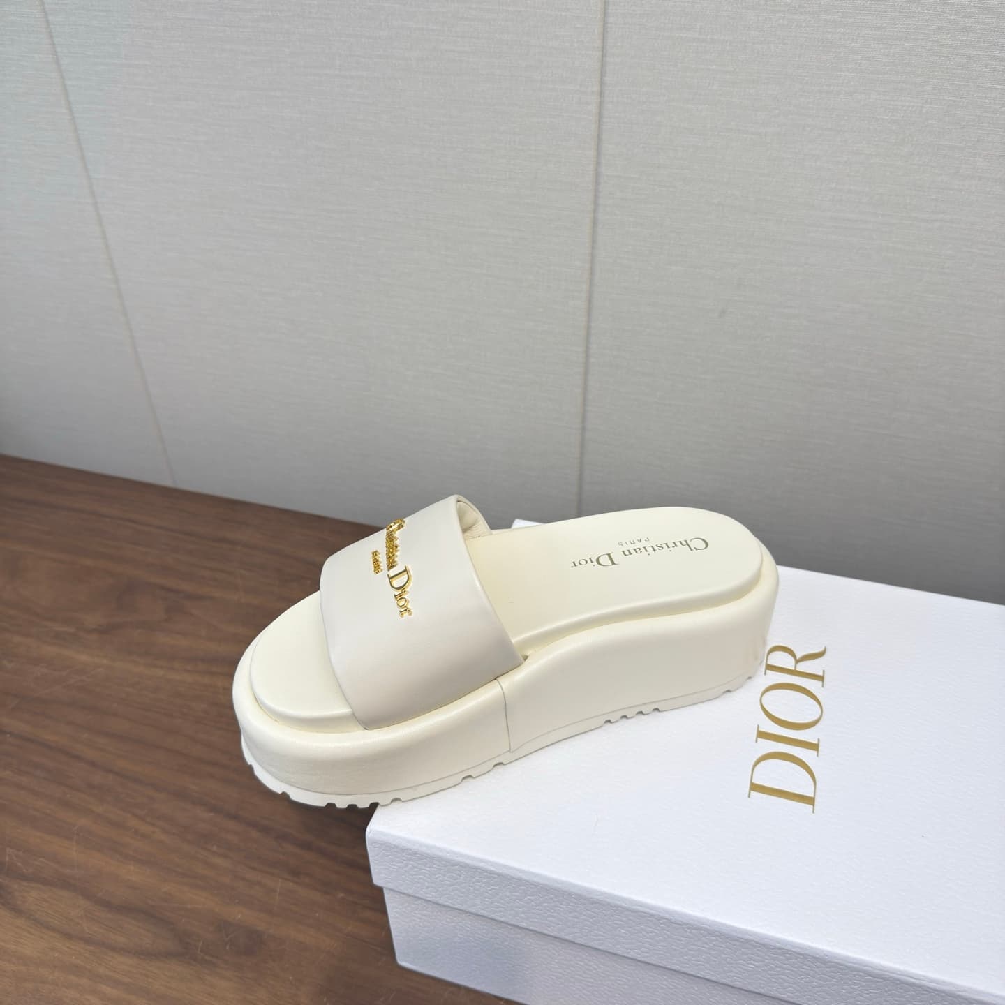 D5768 Dior 26ss – New spring/summer slippers with thick soles — image 4