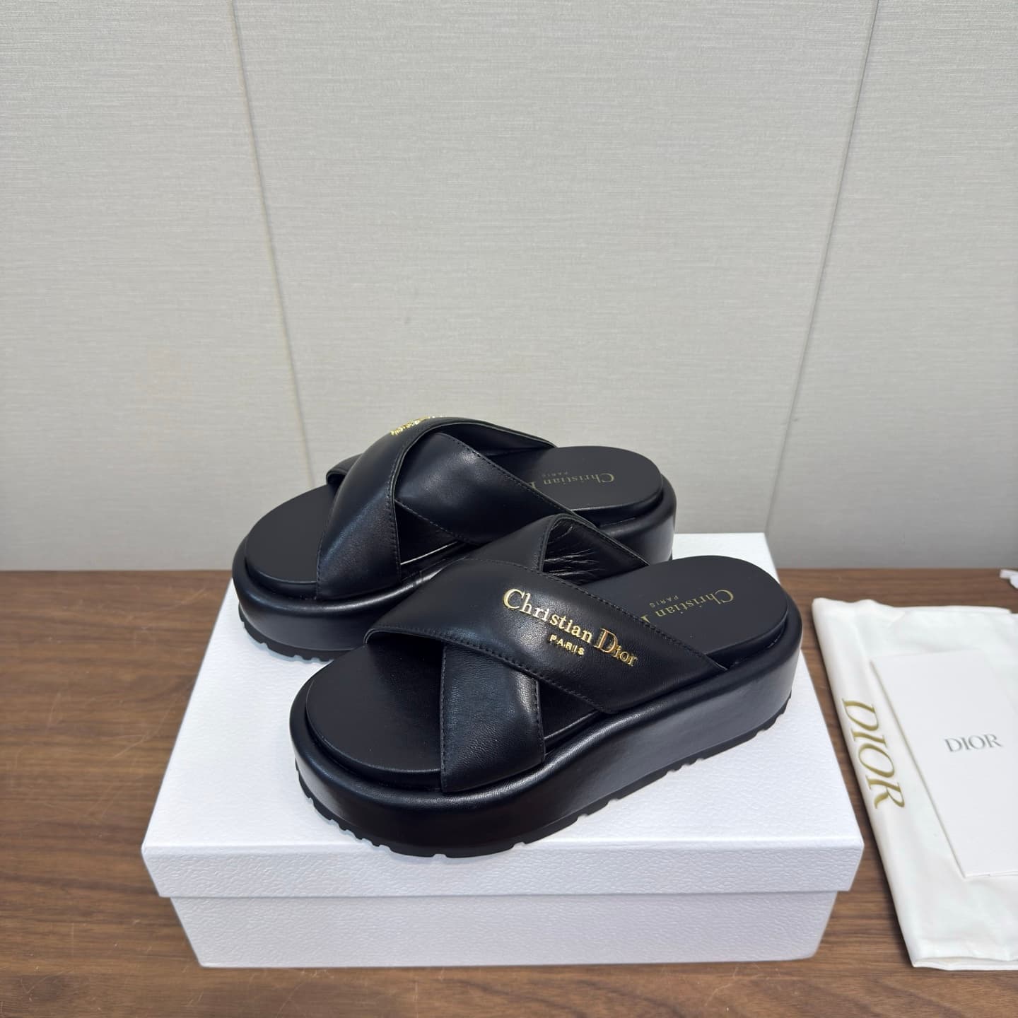 D5767 Dior 26ss – New spring/summer slippers with thick soles — image 2