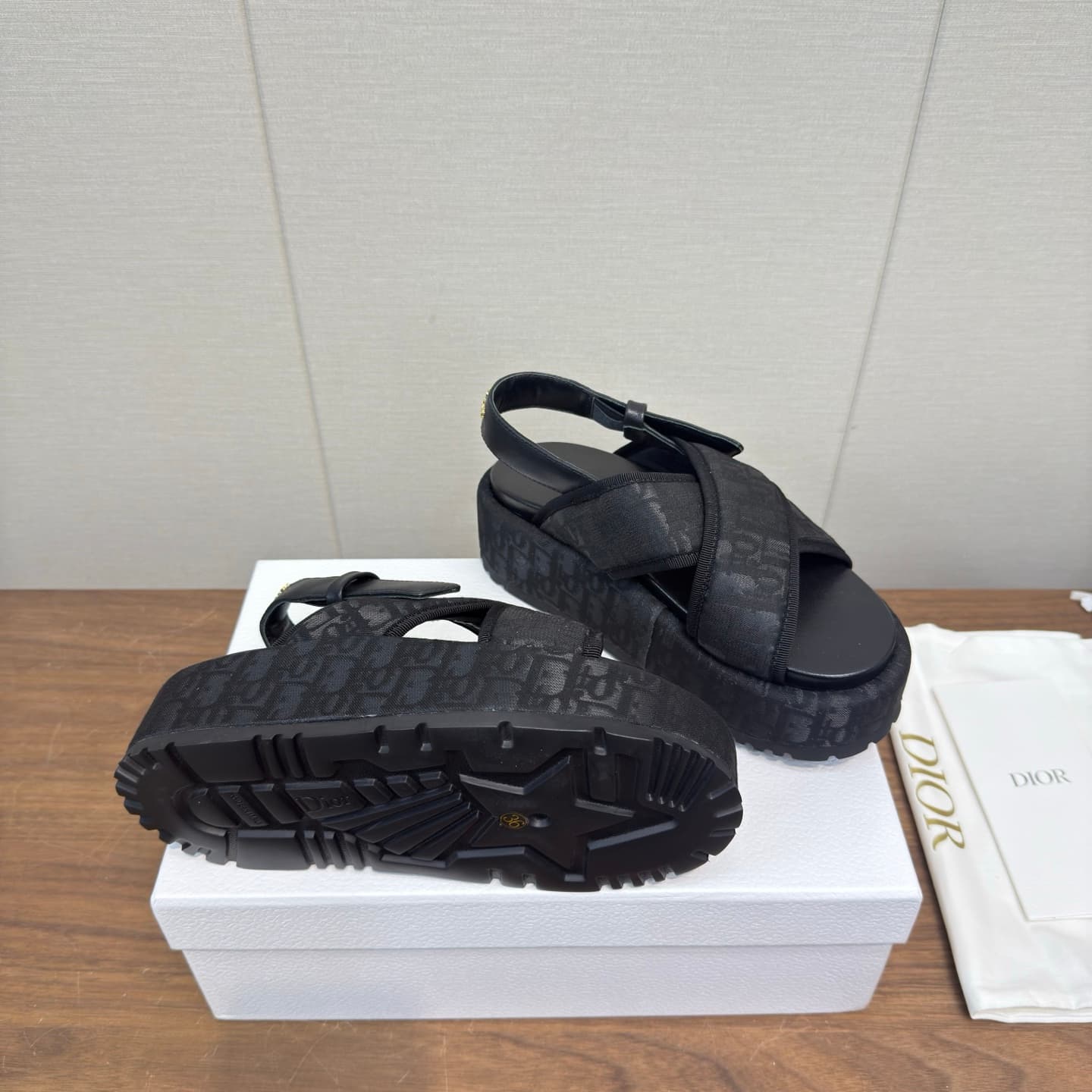 D5765 Dior 26ss – New spring/summer sandals with thick soles — image 5