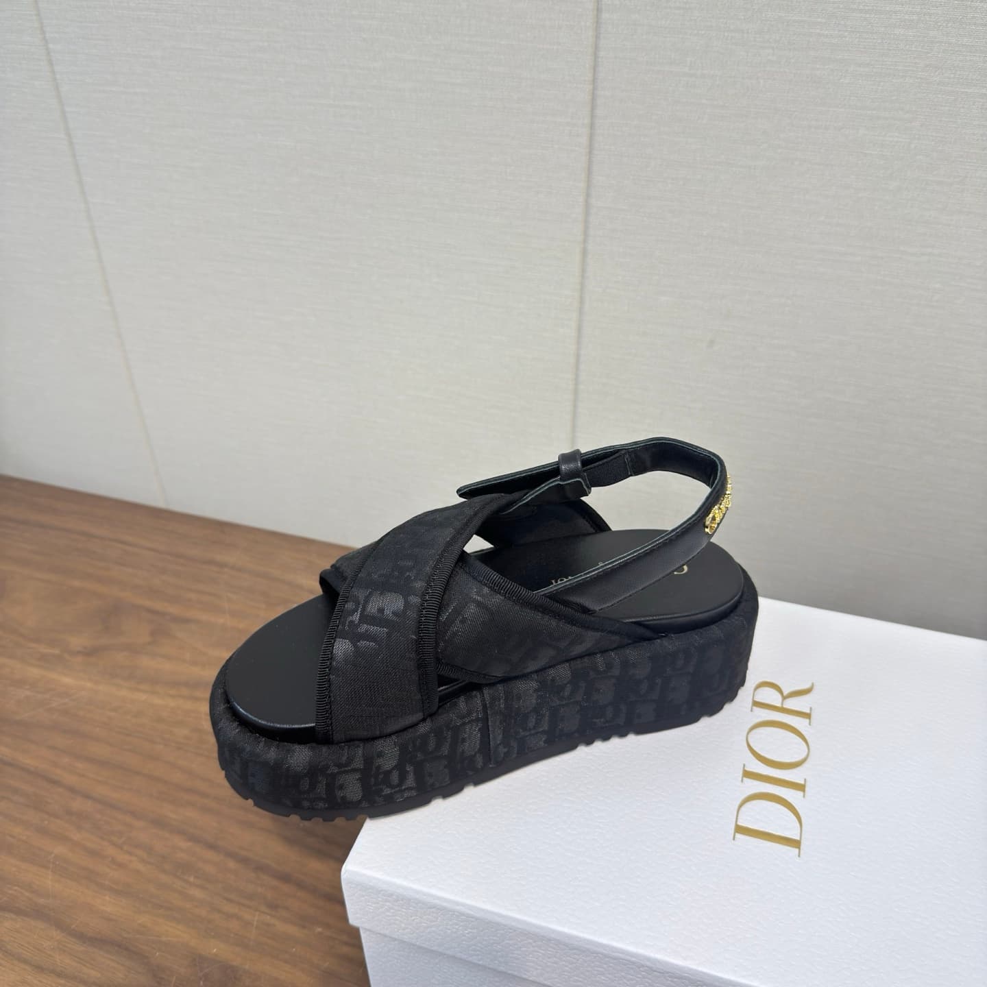 D5765 Dior 26ss – New spring/summer sandals with thick soles — image 4