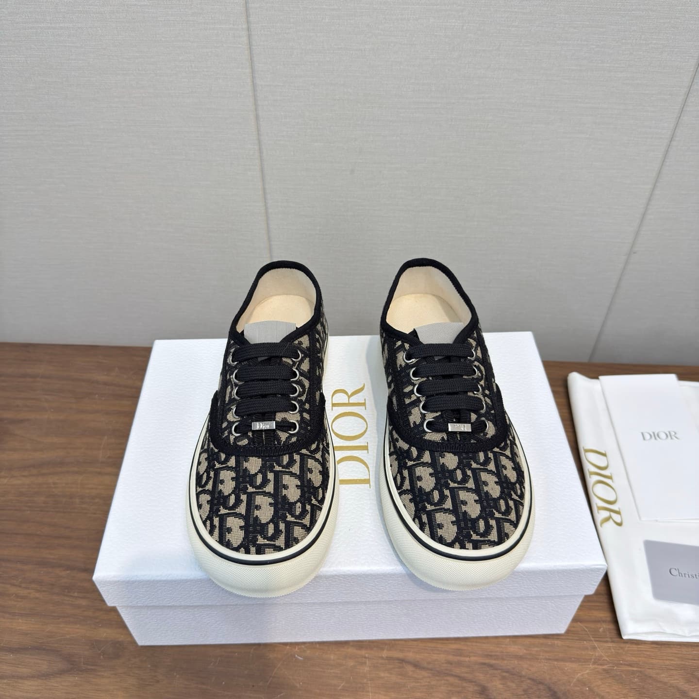 D5778 Dior 26ss Spring Collection – Casual Sports Shoes, Board Shoes — image 1