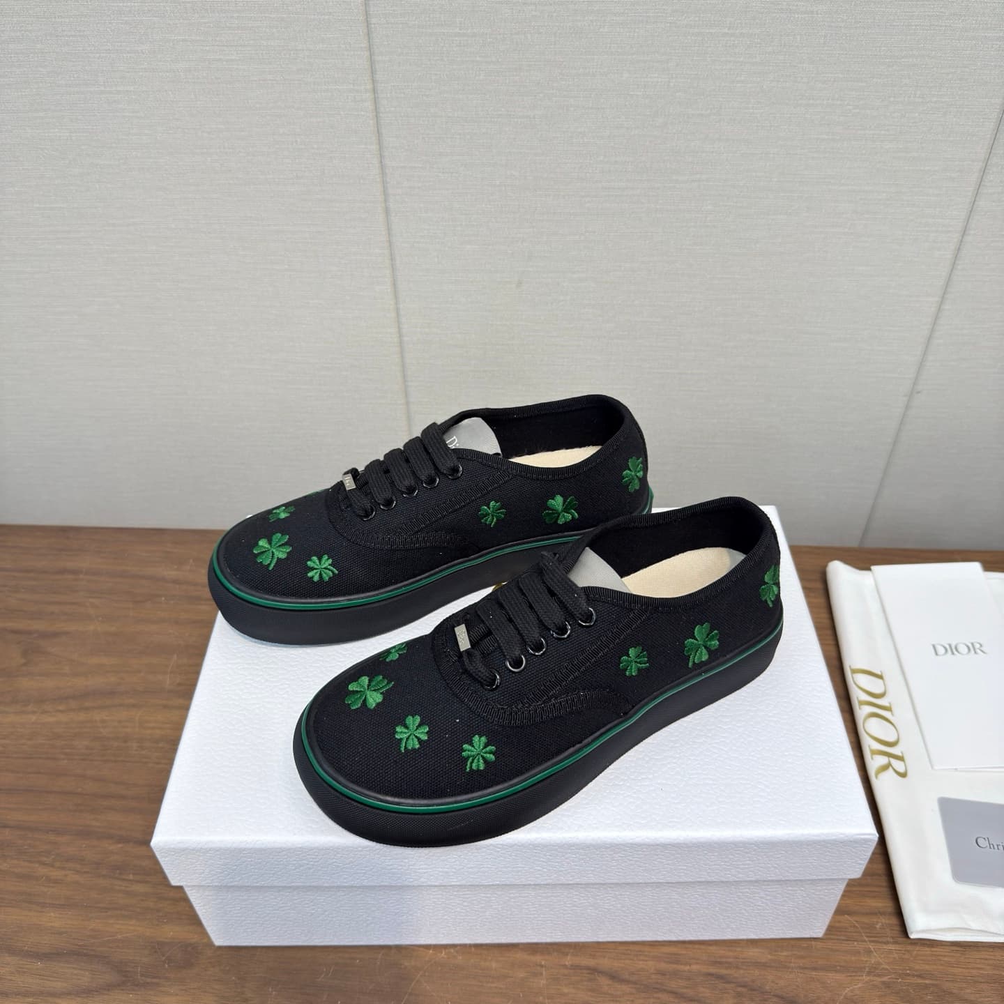 D5776 Dior’s latest 26ss spring collection – casual sports shoes, board shoes — image 2
