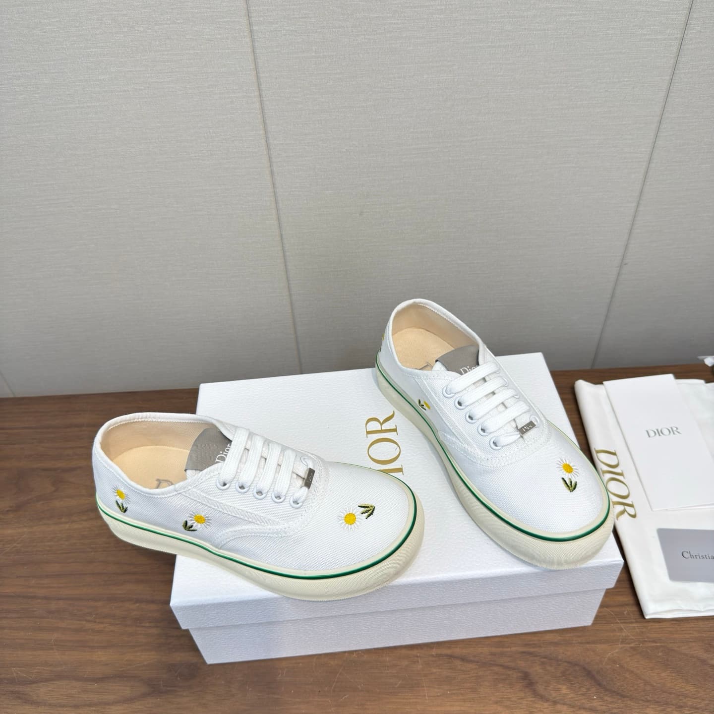 D5775 Dior 26ss Spring Collection – Casual Sports Shoes, Board Shoes — image 3