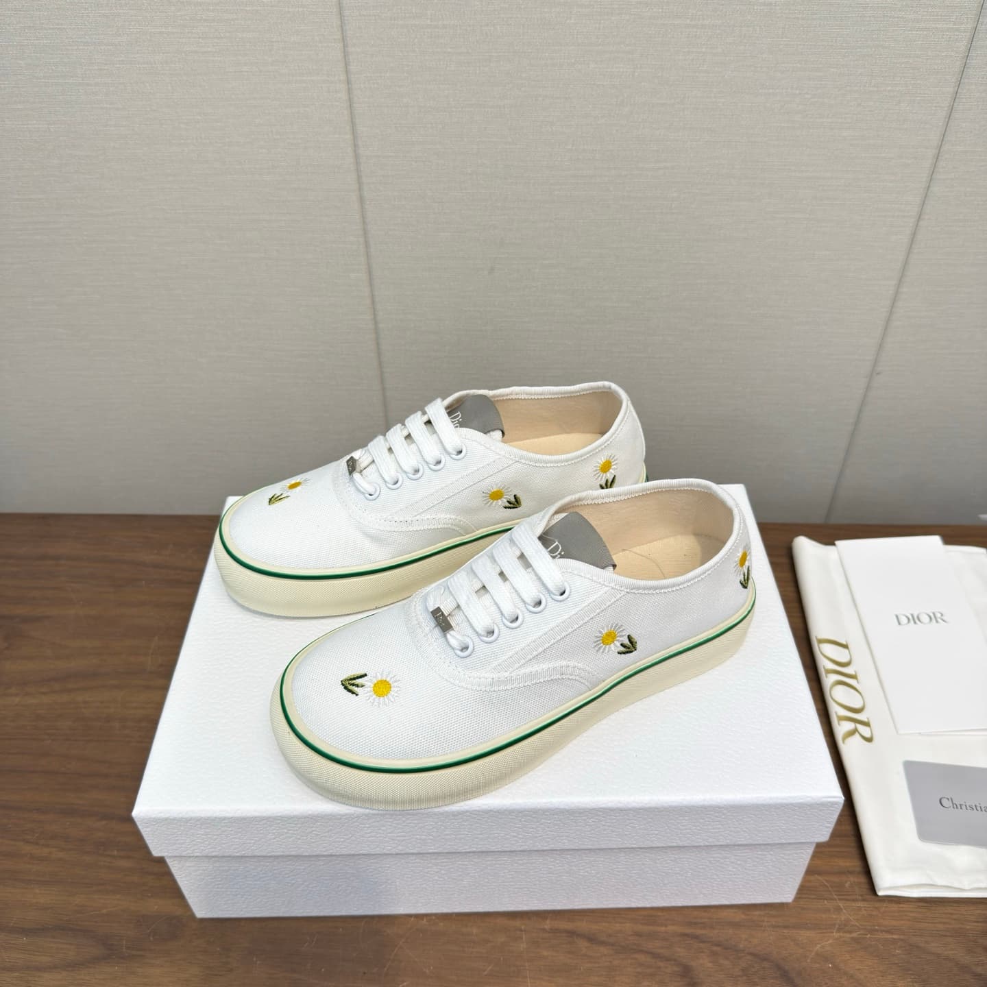 D5775 Dior 26ss Spring Collection – Casual Sports Shoes, Board Shoes — image 2