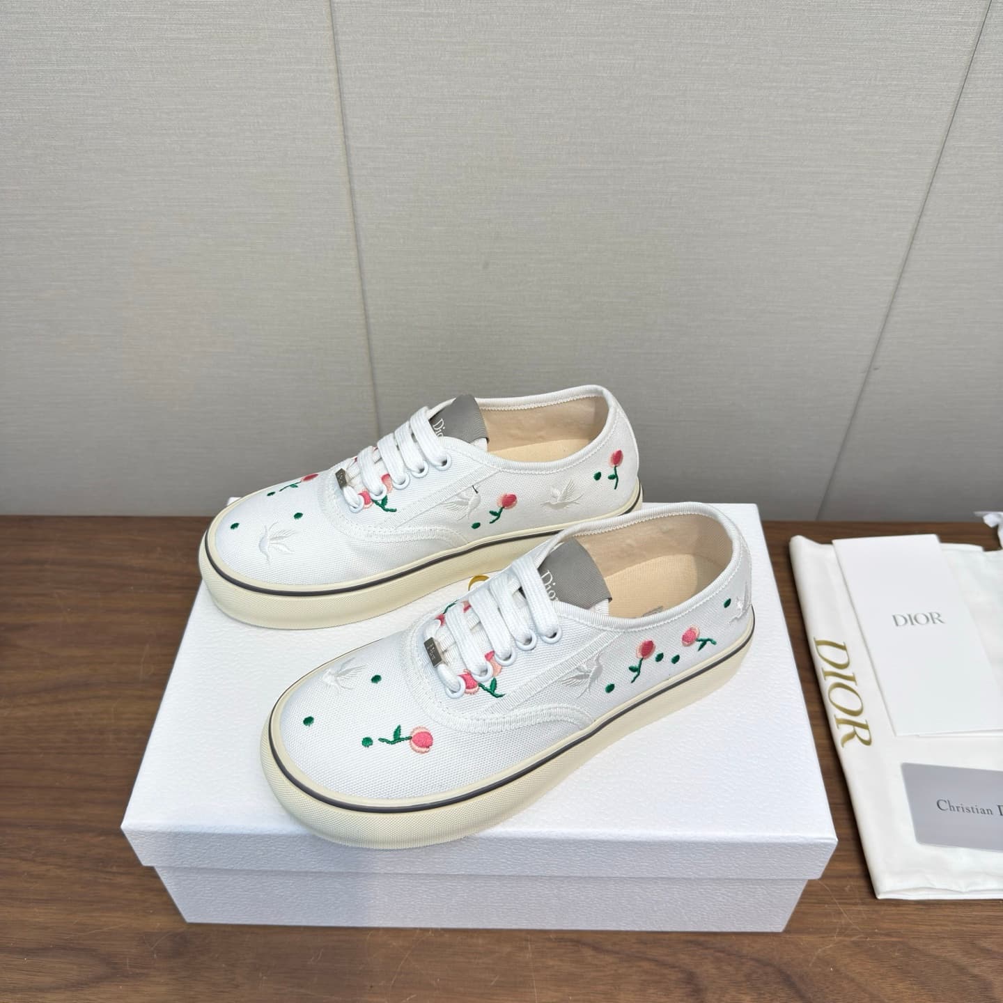 D5770 Dior 26ss Spring Collection – Casual Sports Shoes, Board Shoes — image 2