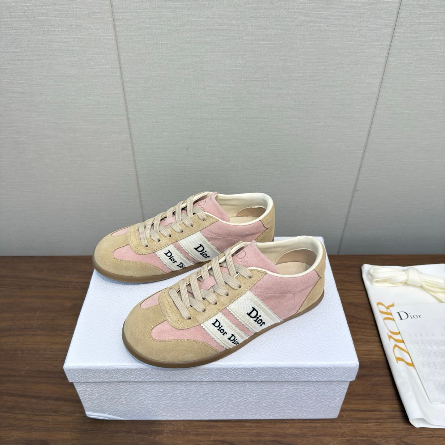 D5790 Dior’s latest 26ss spring collection – casual sports shoes, board shoes — image 2