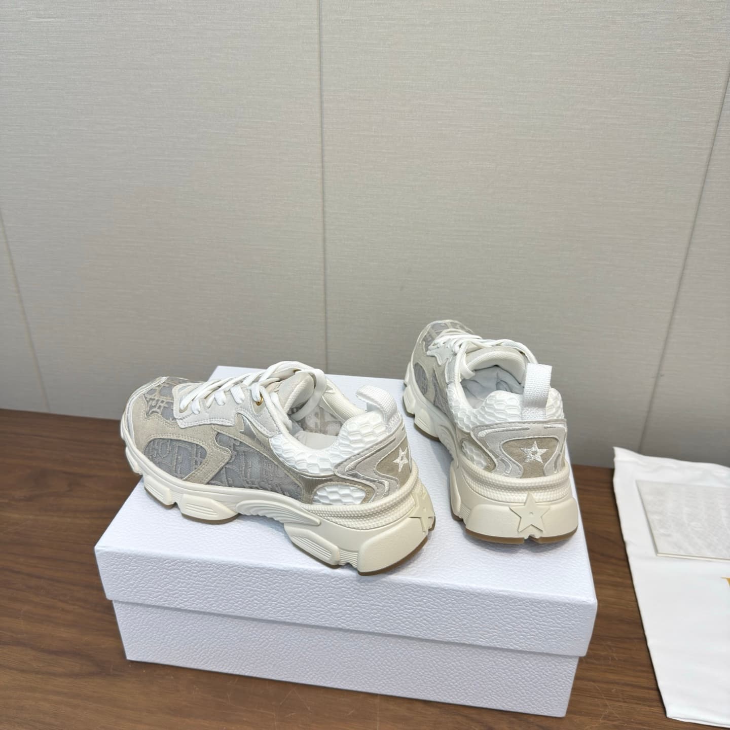 D5881 Dior 26s – New Arrival! Top-tier sneakers, athletic shoes, thick soles, semi-slippery design, casual shoes. Ultimate version 💰 — image 8