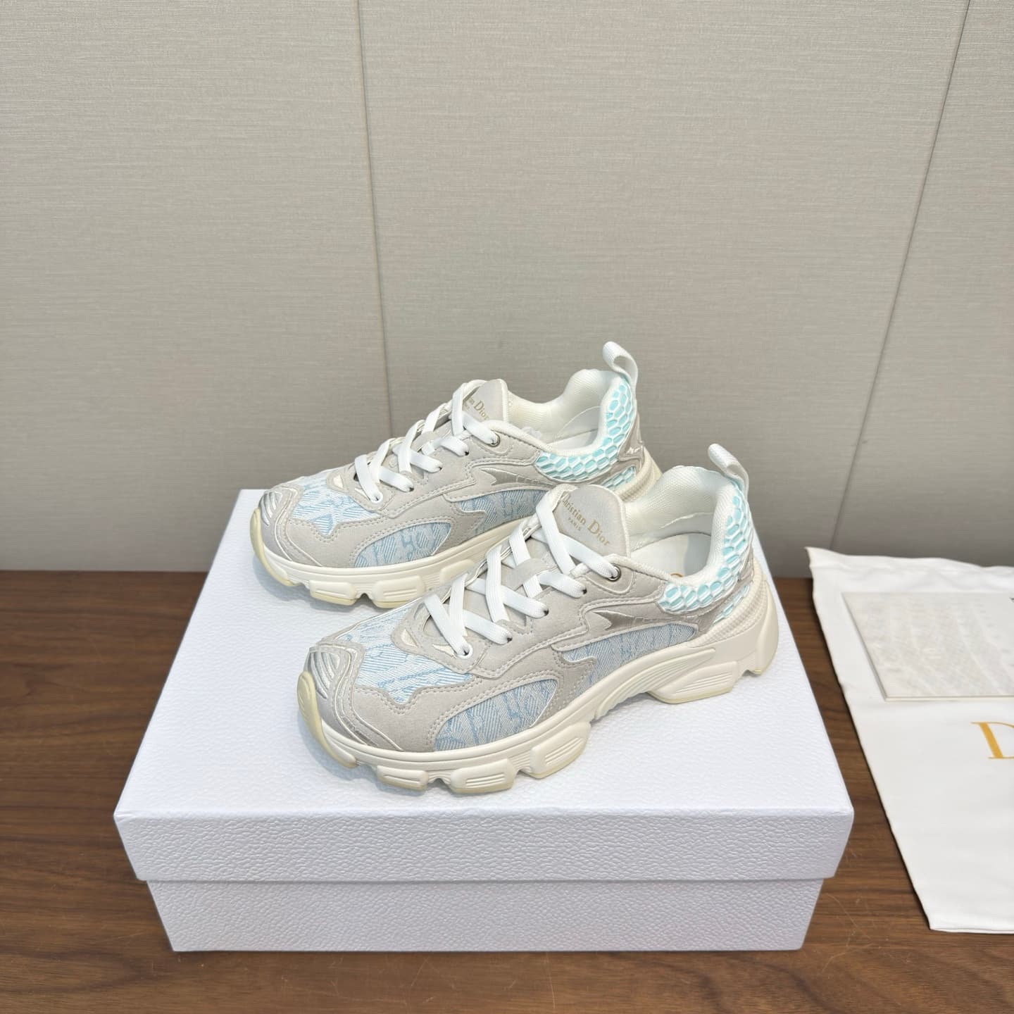 D5880 Dior 26s – New Arrival! Top-tier shoes, sports shoes, thick soles, semi-slippery design, casual shoes. Premium version 💰 — image 2
