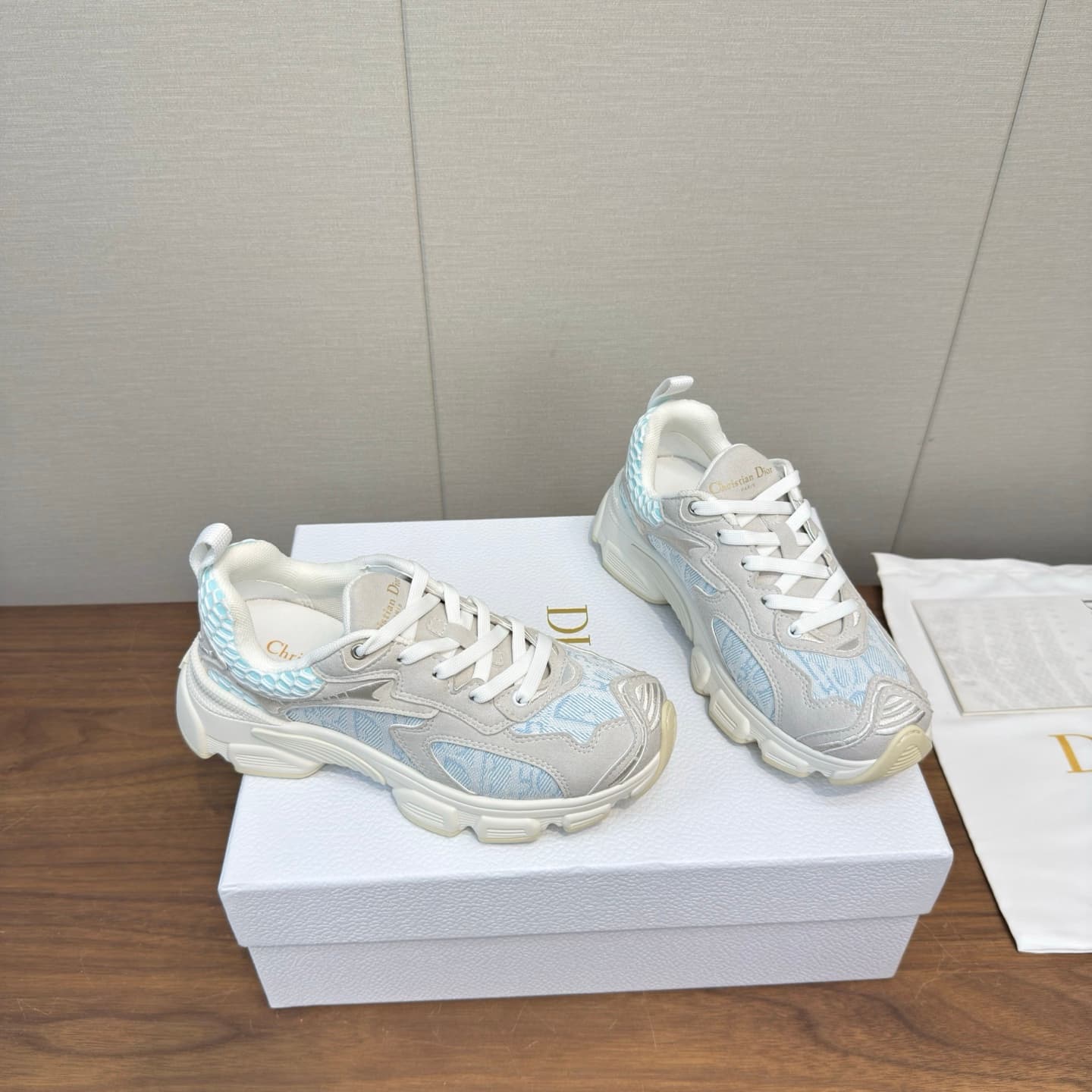 D5880 Dior 26s – New Arrival! Top-tier shoes, sports shoes, thick soles, semi-slippery design, casual shoes. Premium version 💰 — image 3