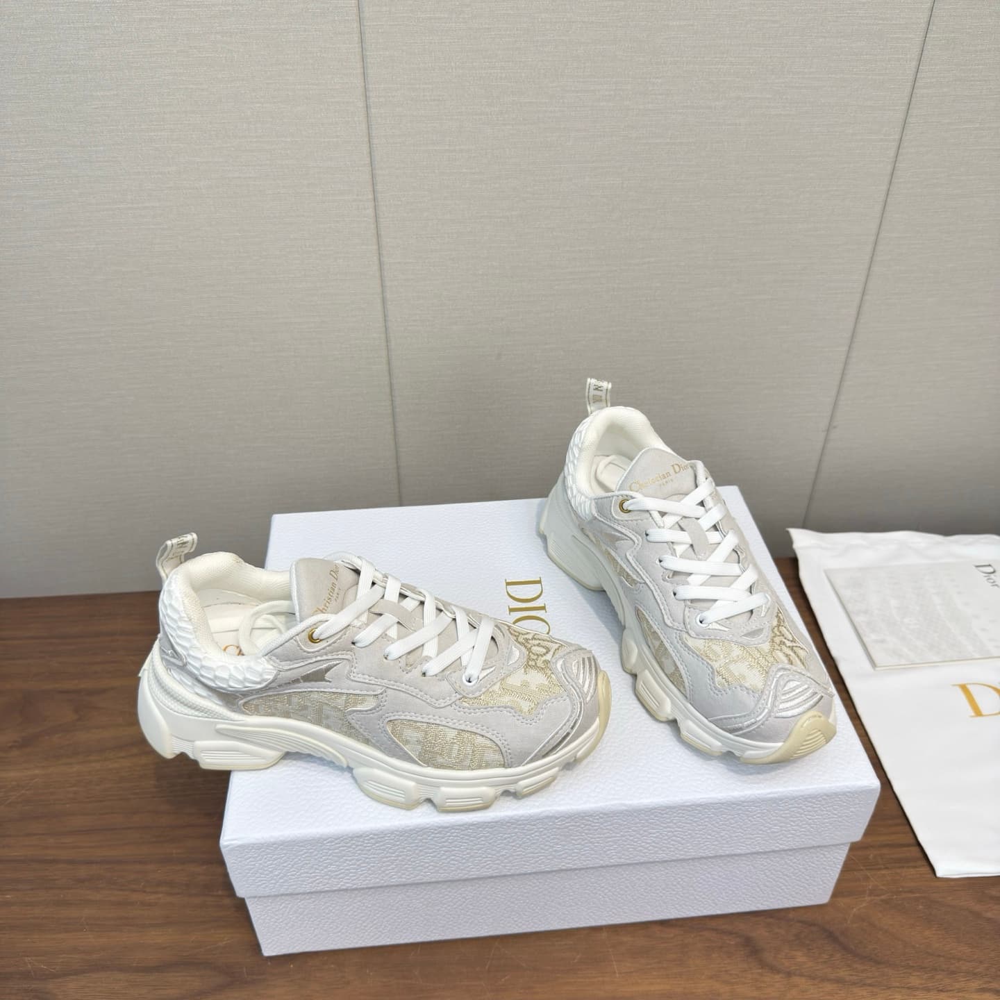 D5878 Dior 26s – New Arrival! Top-tier sneakers, sports shoes, thick soles, semi-slippery design, casual shoes. Best version 💰 — image 3
