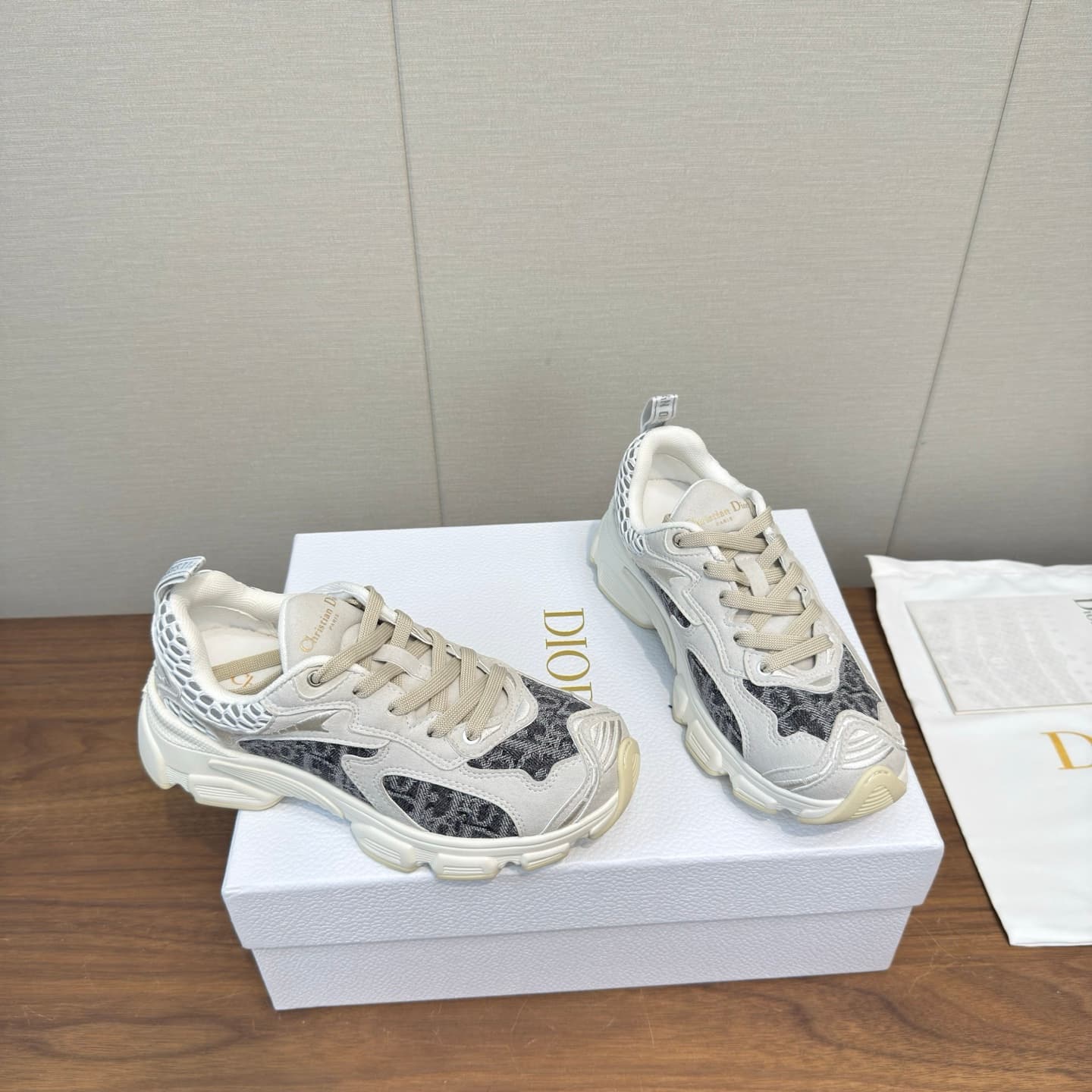 D5877 Dior 26s – New Arrival! Top-tier shoes, sports shoes, thick soles, semi-slippery design, casual shoes. Best version 💰 — image 3