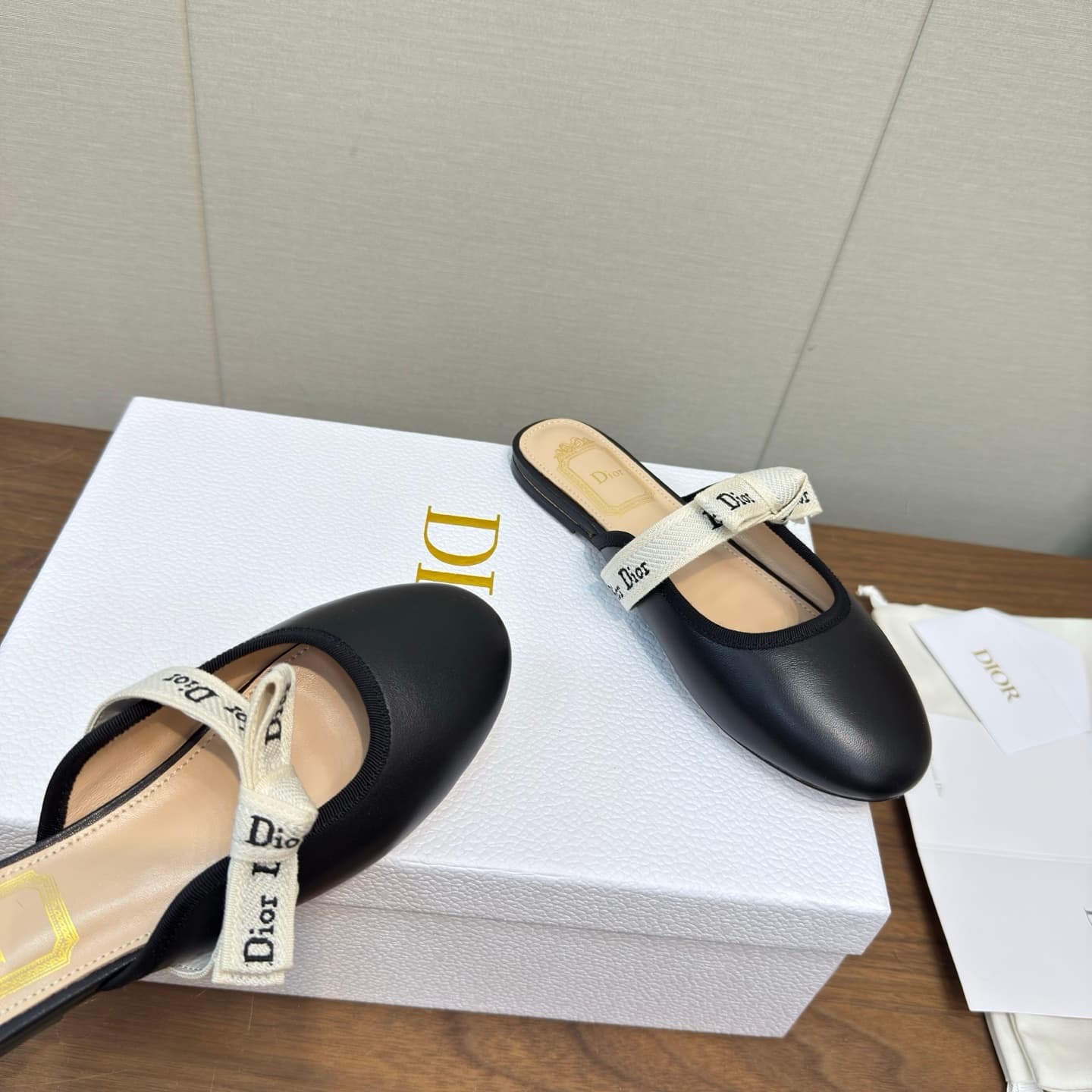 D5887 Dior 2026 – Latest bow 🎀 with a mule strap!!! — image 5