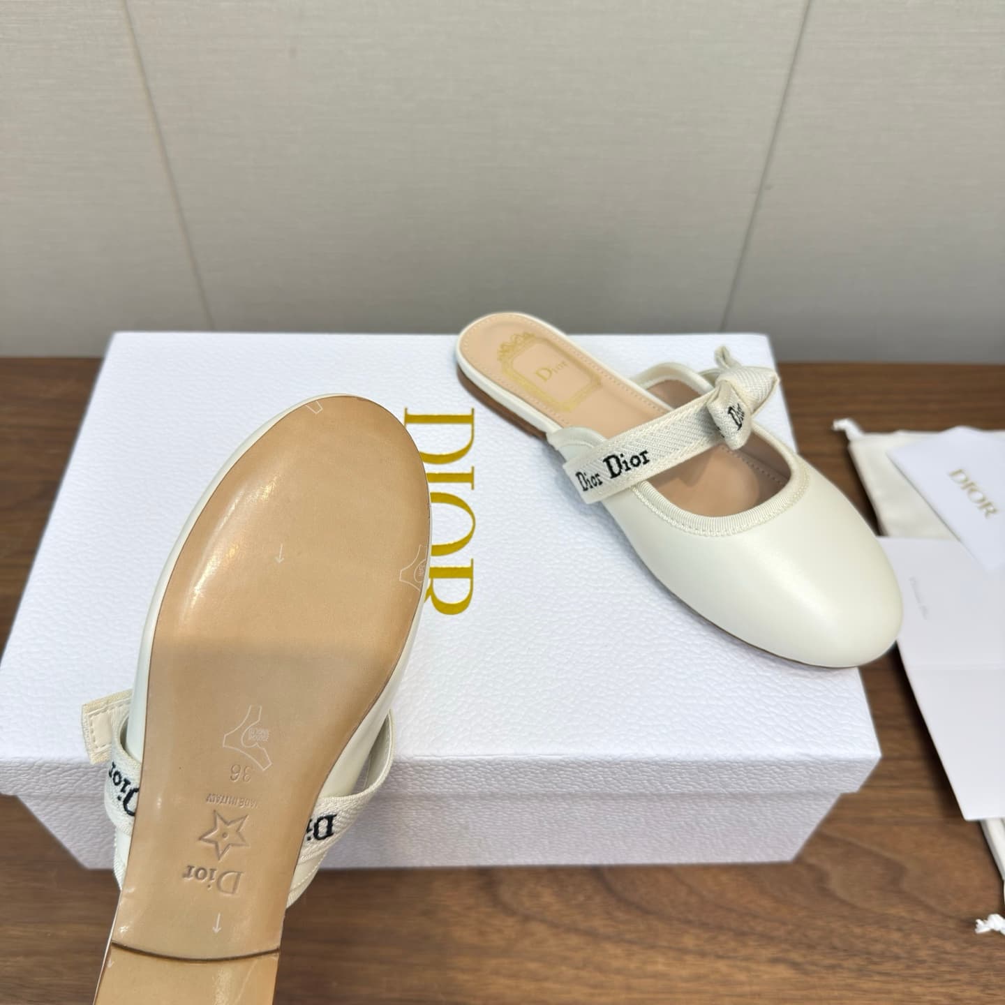D5886 Dior 2026 – Latest bow 🎀 With a bowler hat!!! — image 6