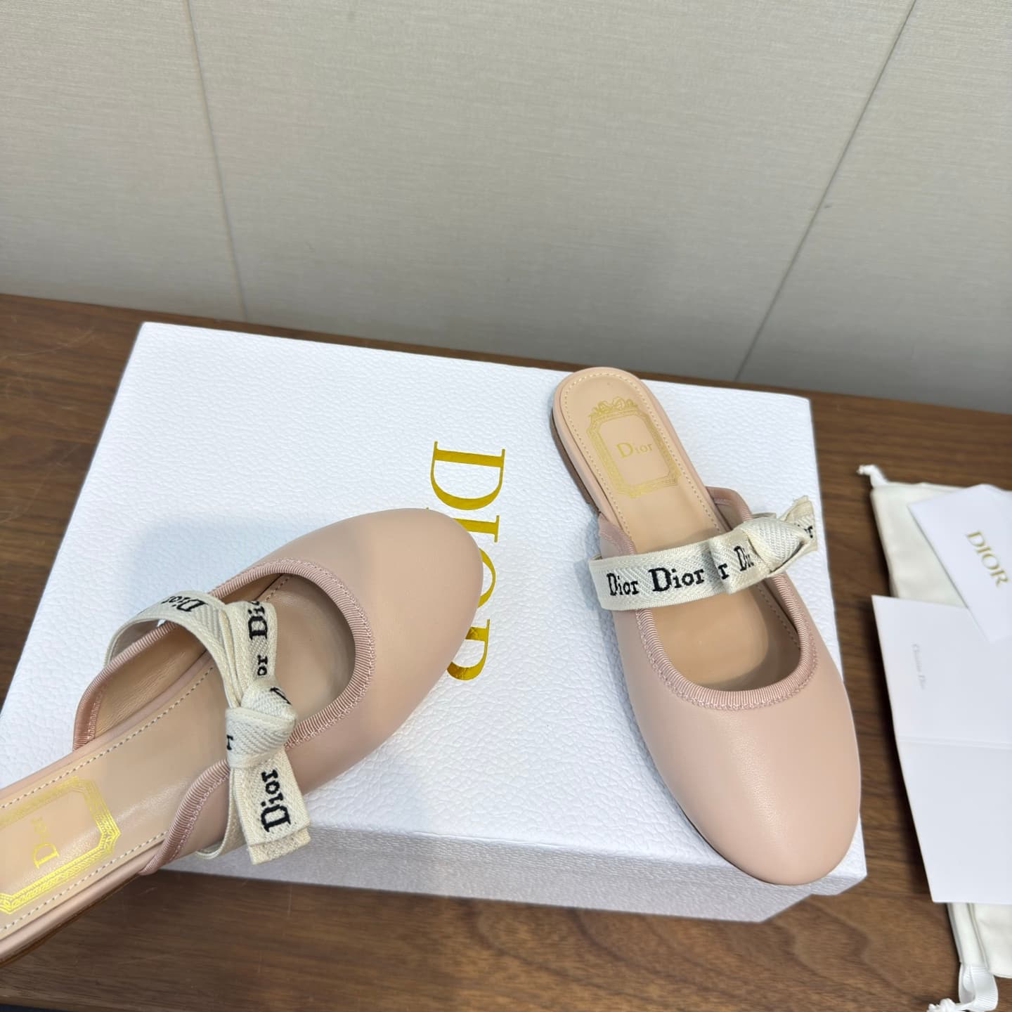 D5885 Dior 2026 – Latest bow 🎀 With a mullet hairstyle!!! — image 5