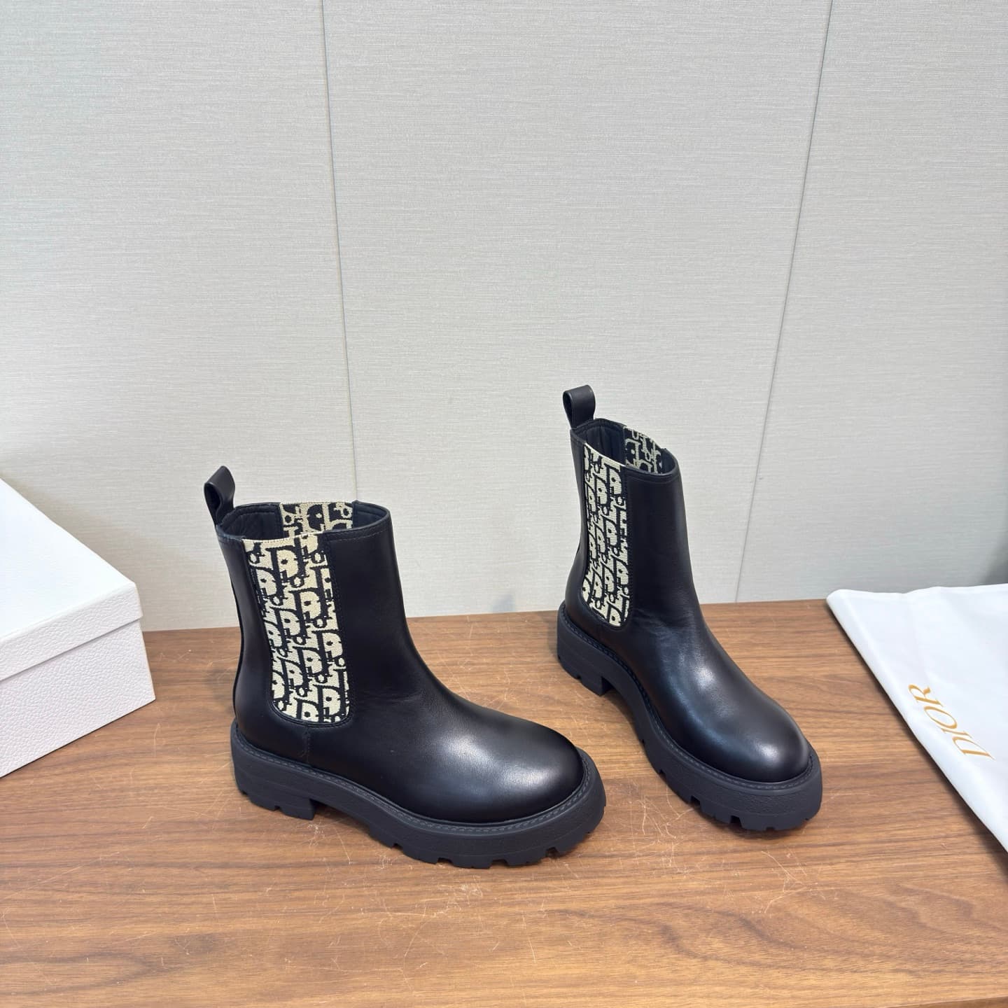 D5794 Top-tier Dior 26, new model Chelsea boots for spring, autumn, and winter — image 3