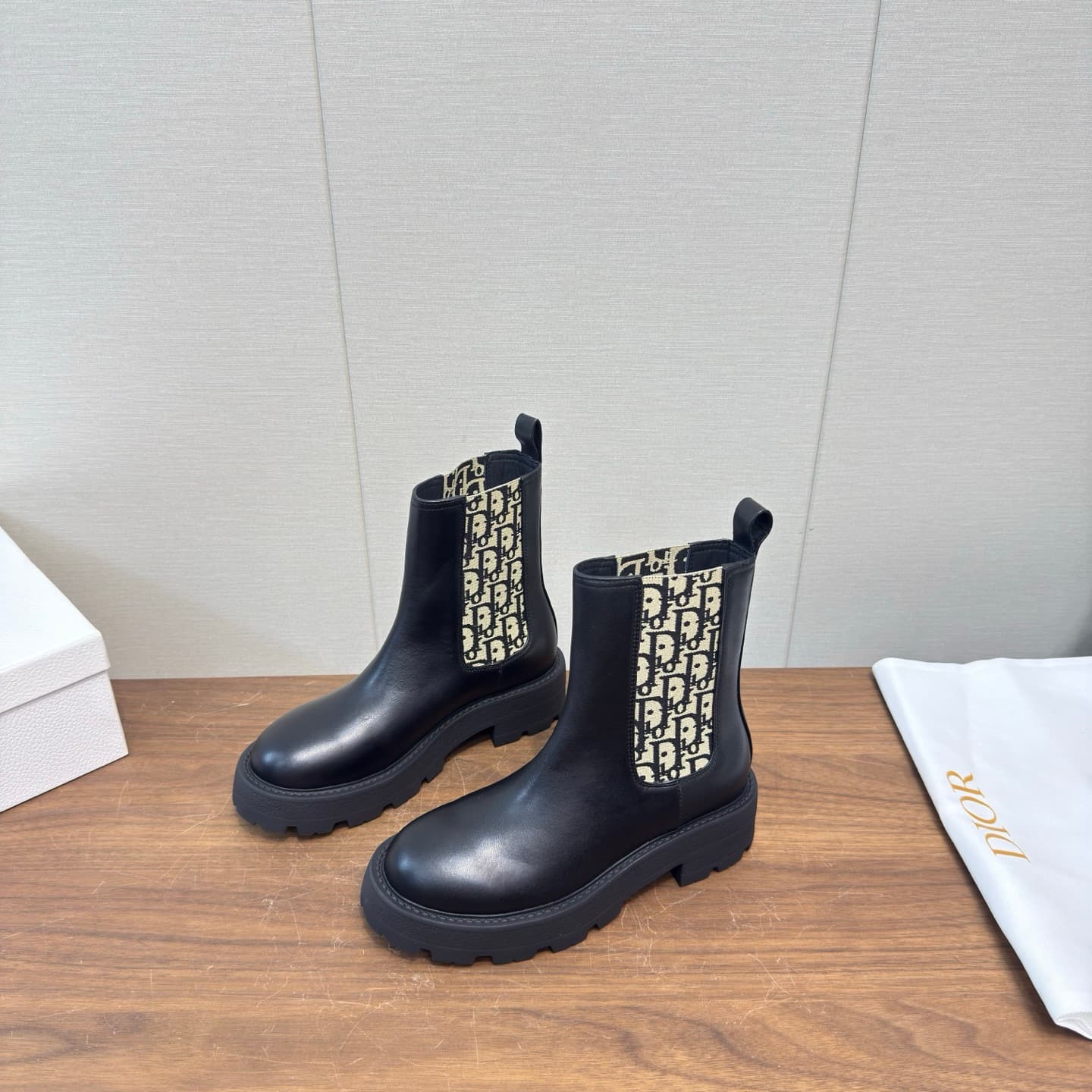 D5794 Top-tier Dior 26, new model Chelsea boots for spring, autumn, and winter — image 2