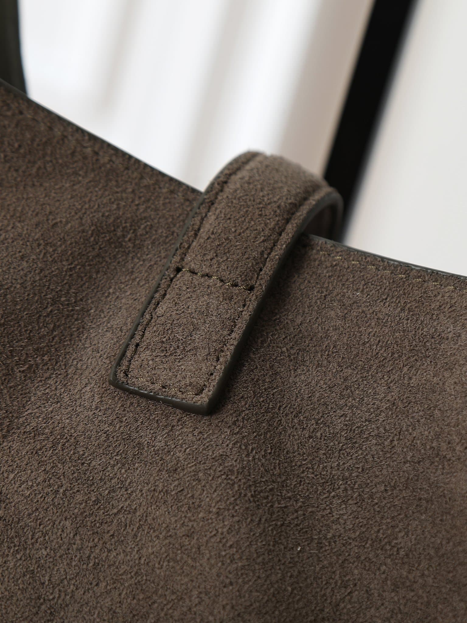 C8516 Light musk lambskin gold buttons· — image 5