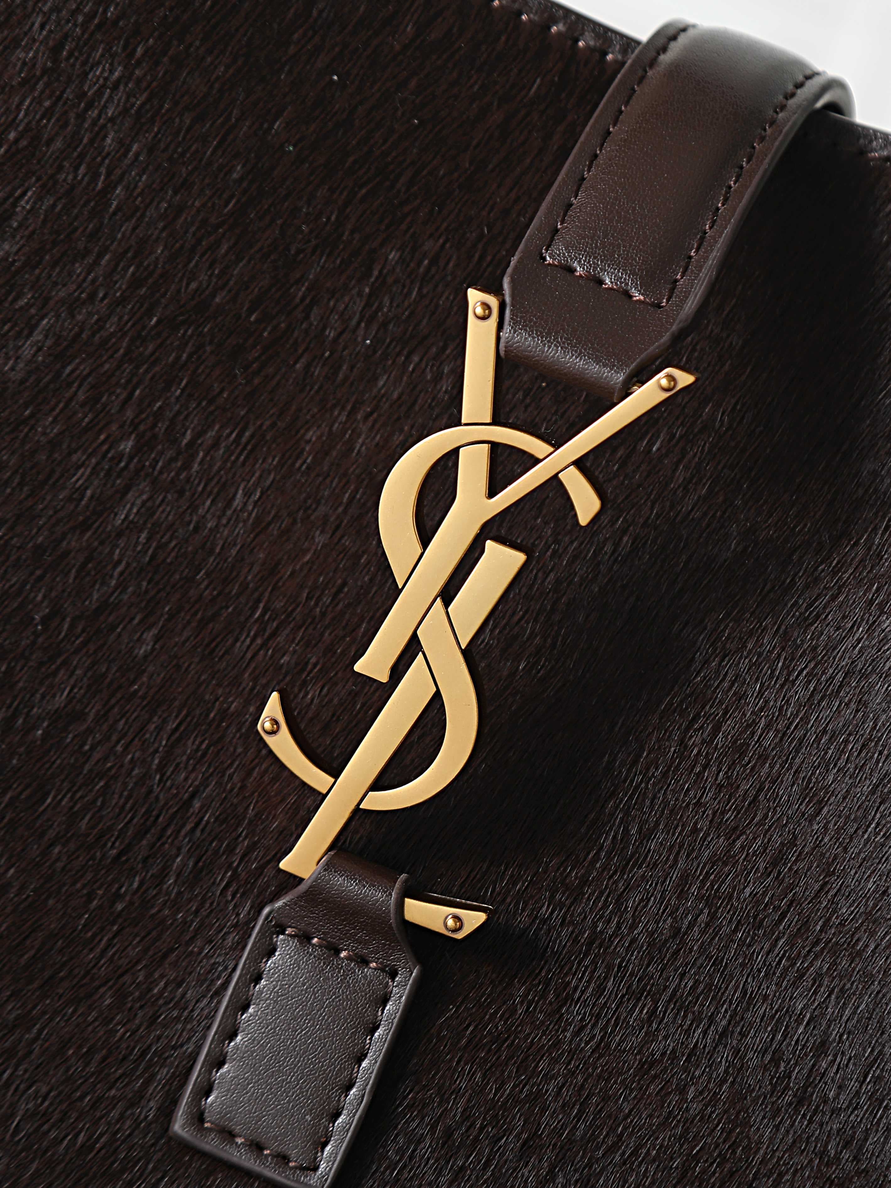 C8510 Coffee with fur gold buttons· — image 3