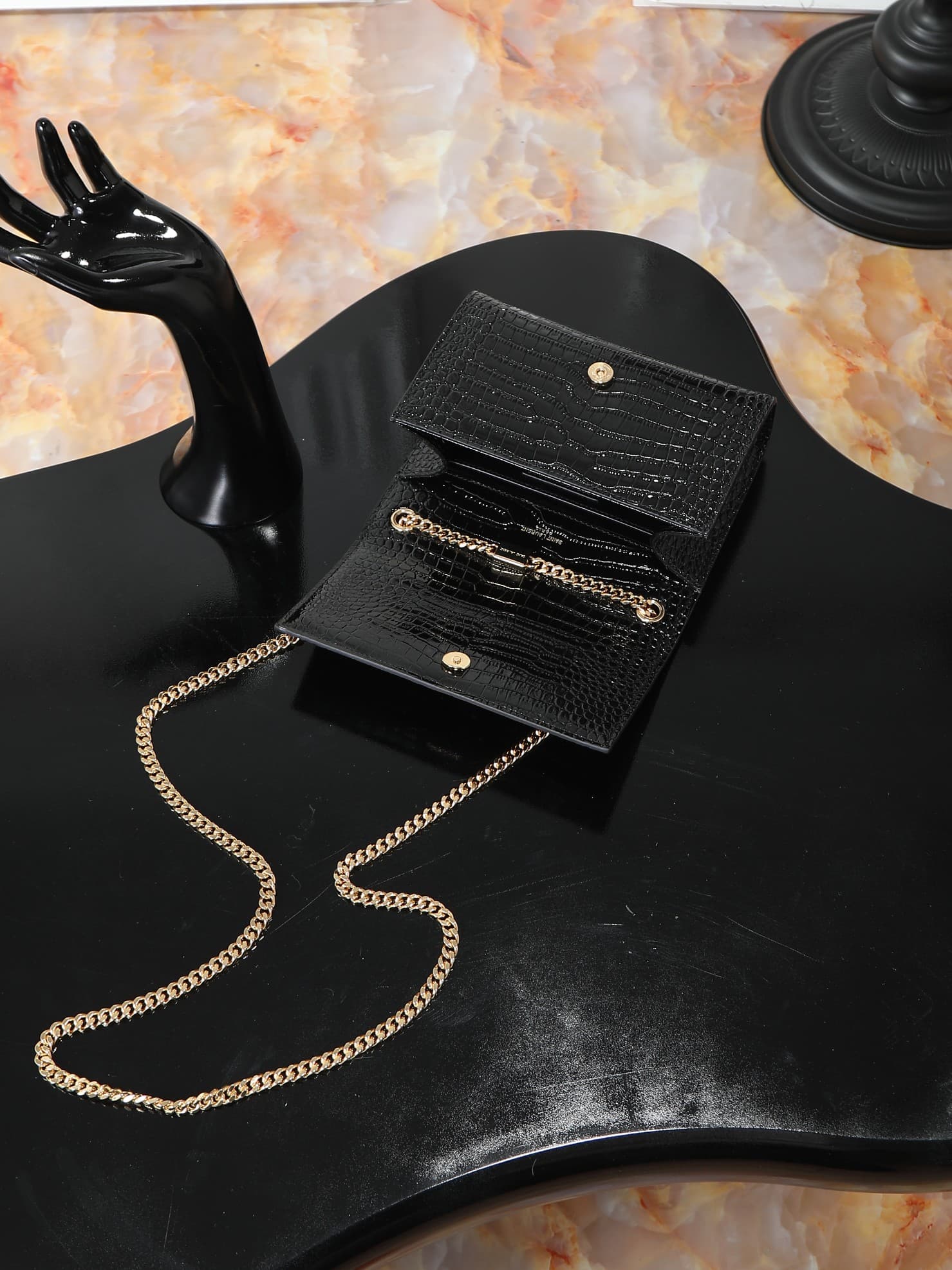 C8450 Black crocodile-patterned gold buttons · 20cm — image 2