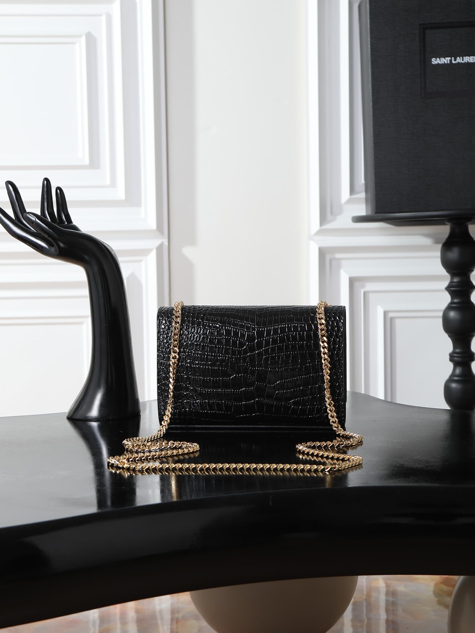 C8450 Black crocodile-patterned gold buttons · 20cm — image 6