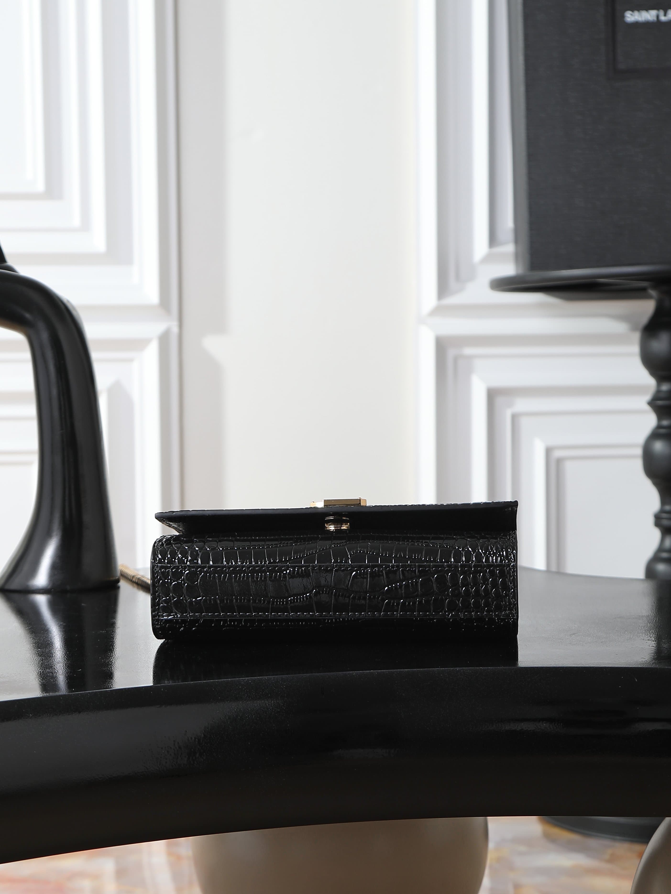 C8450 Black crocodile-patterned gold buttons · 20cm — image 8