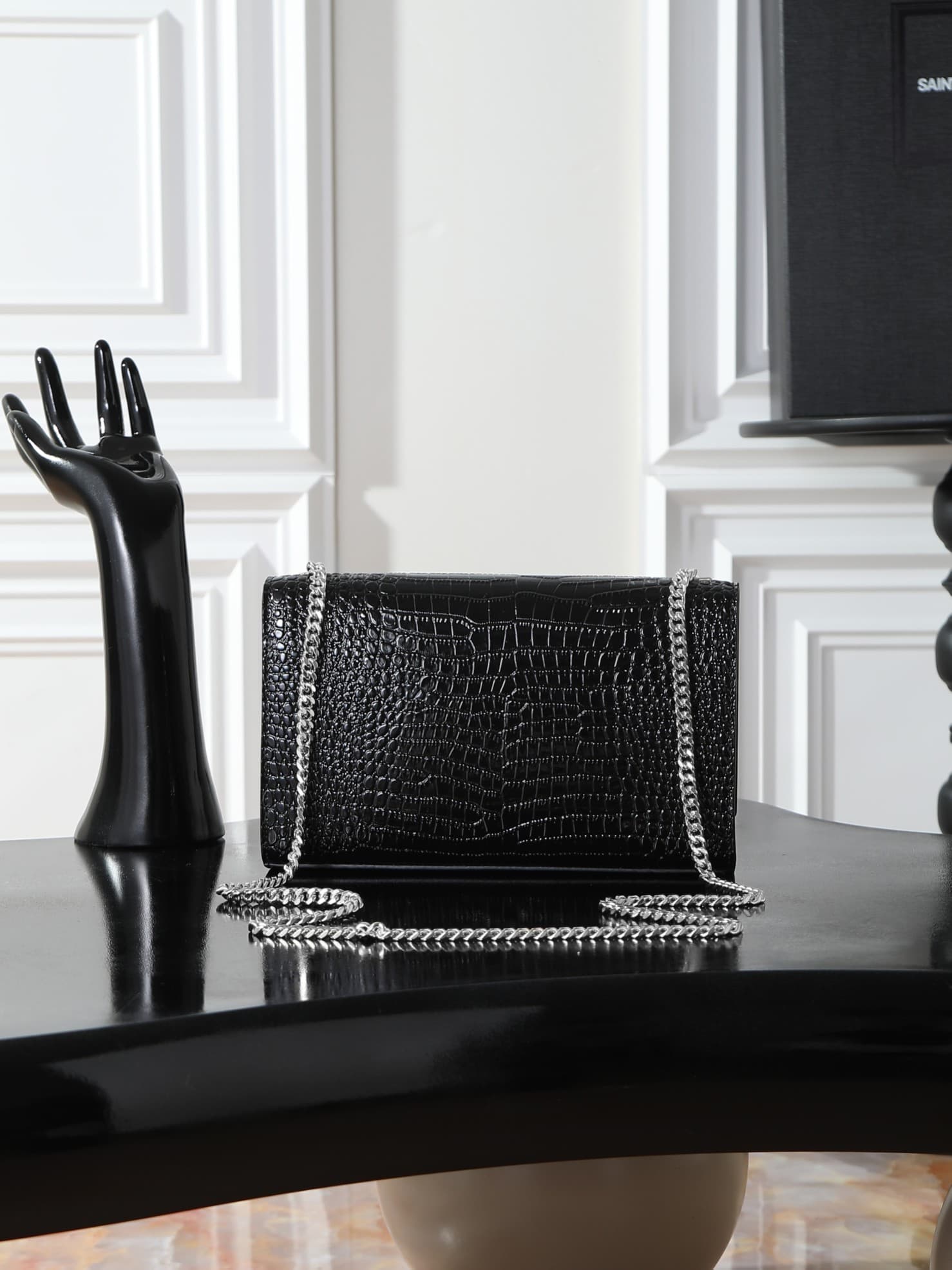C8448 Black crocodile-patterned silver buttons · 24cm 【Eternal Classic】KATE is definitely Yang Shulin’s eternal classic model – never out of style, a must-have item! A necessity for everyone! Whether it’s ten years ago or ten years from now, KATE remains  — image 7