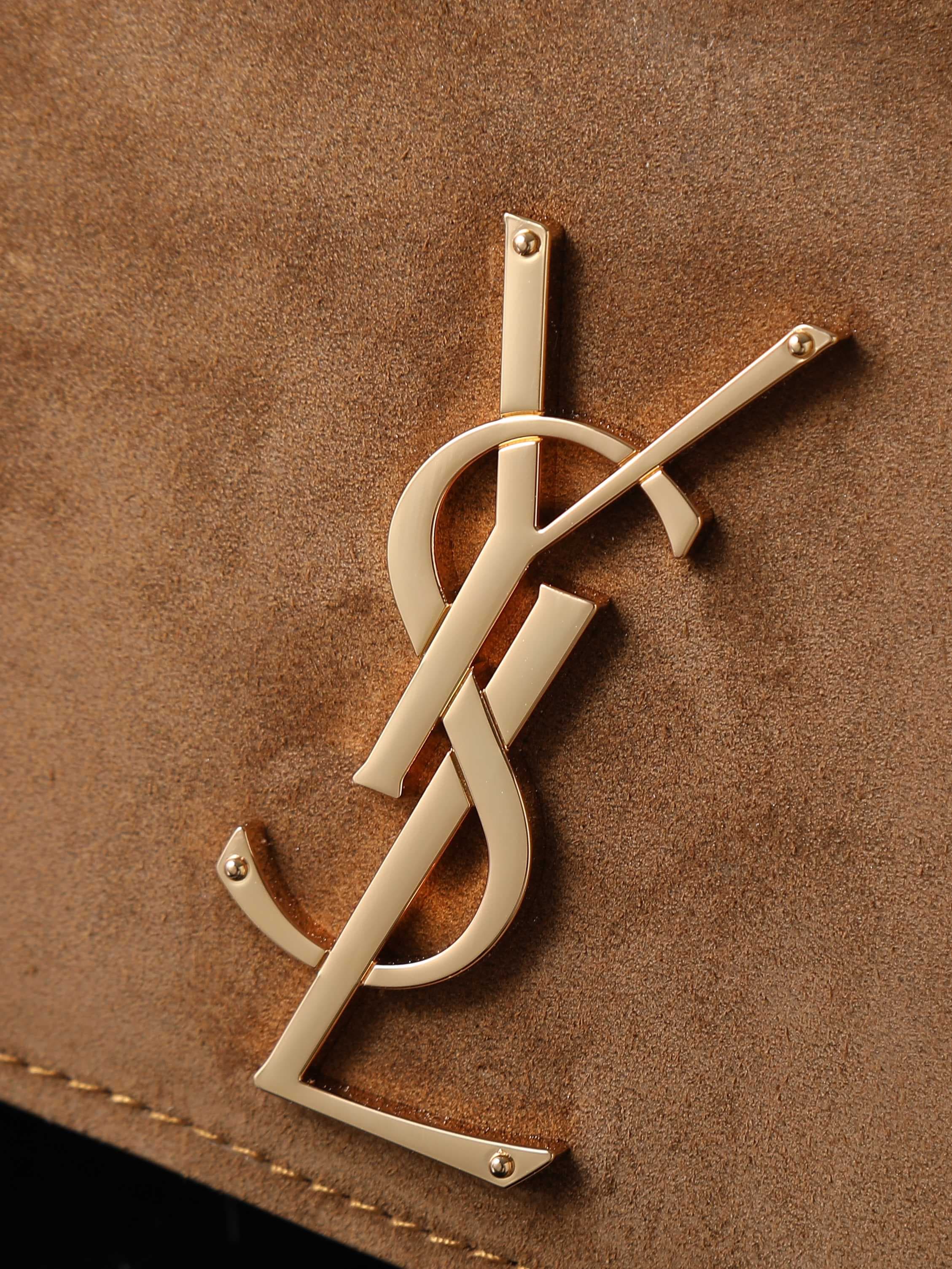 C8440 Tan-yellow mouton texture, frosted gold buttons · 20cm — image 5
