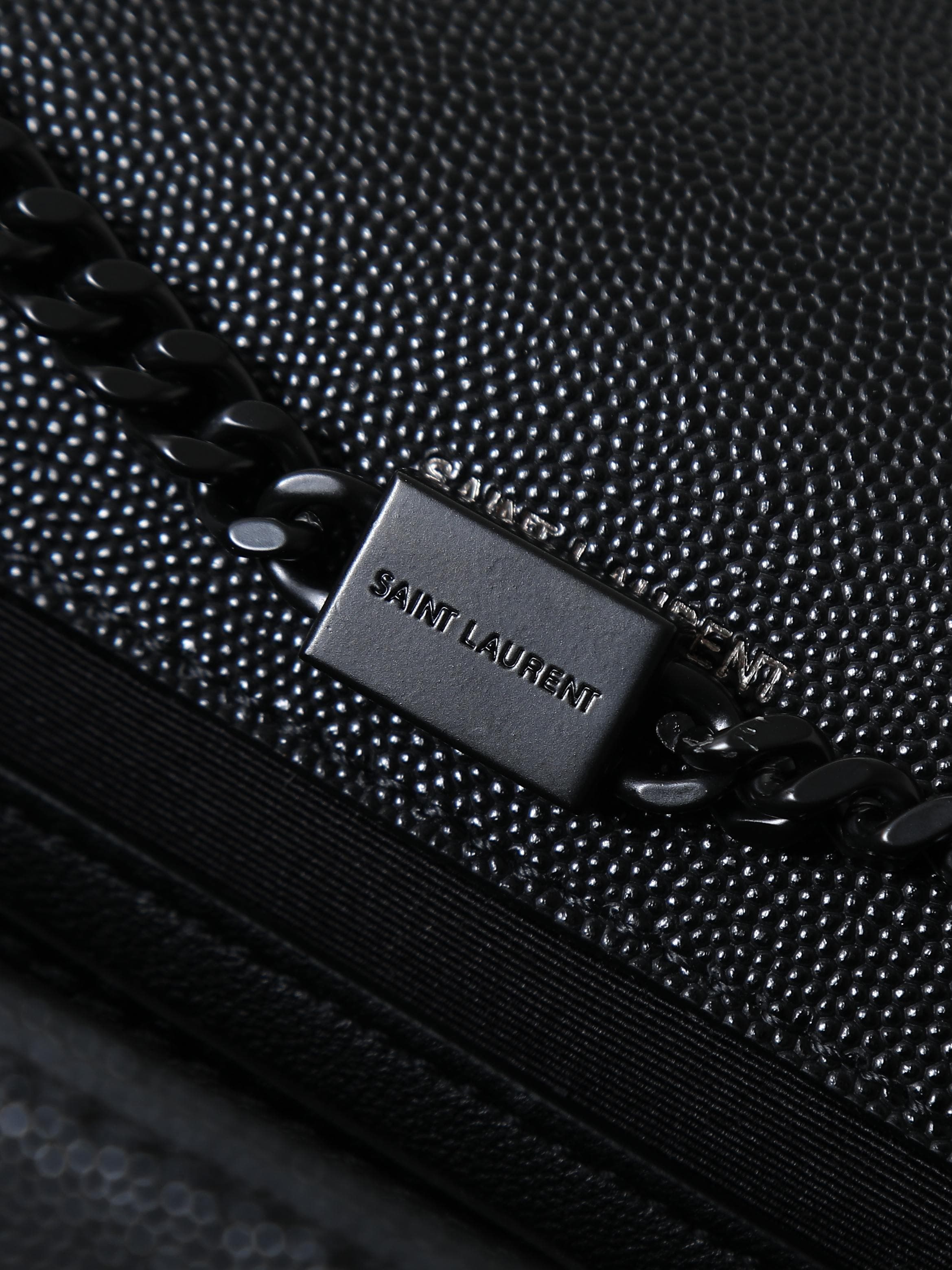 C8424 Black caviar black button·24cm — image 3
