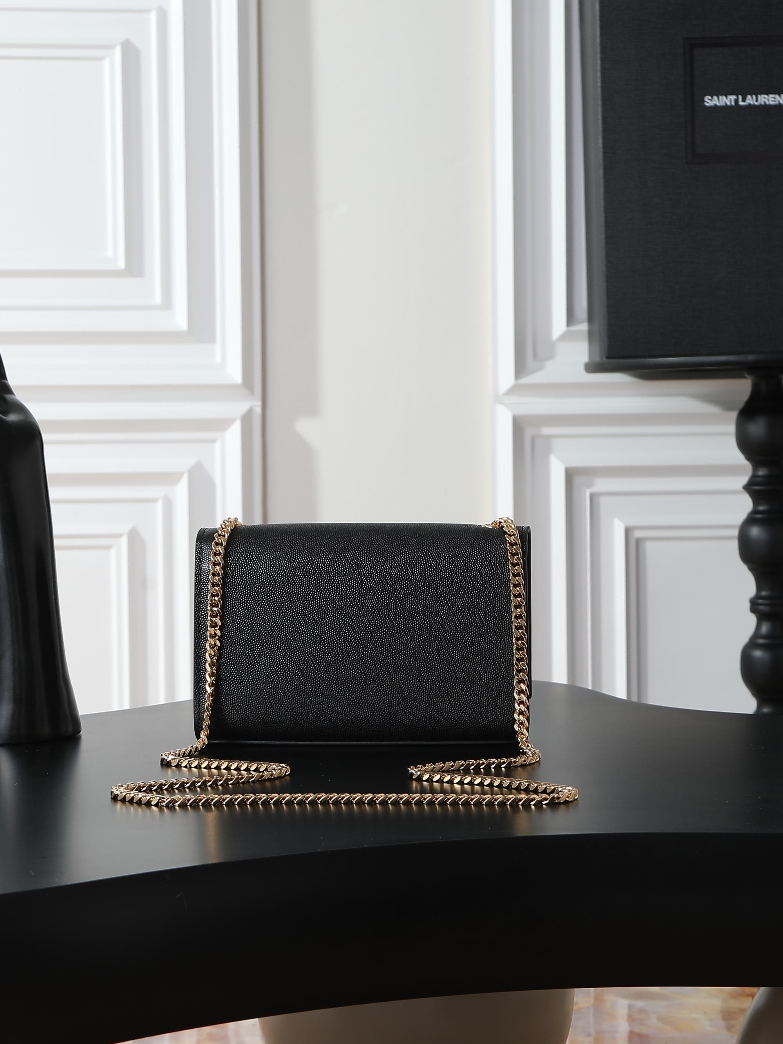 C8419 Black Caviar Gold Clasp · 20cm — image 6