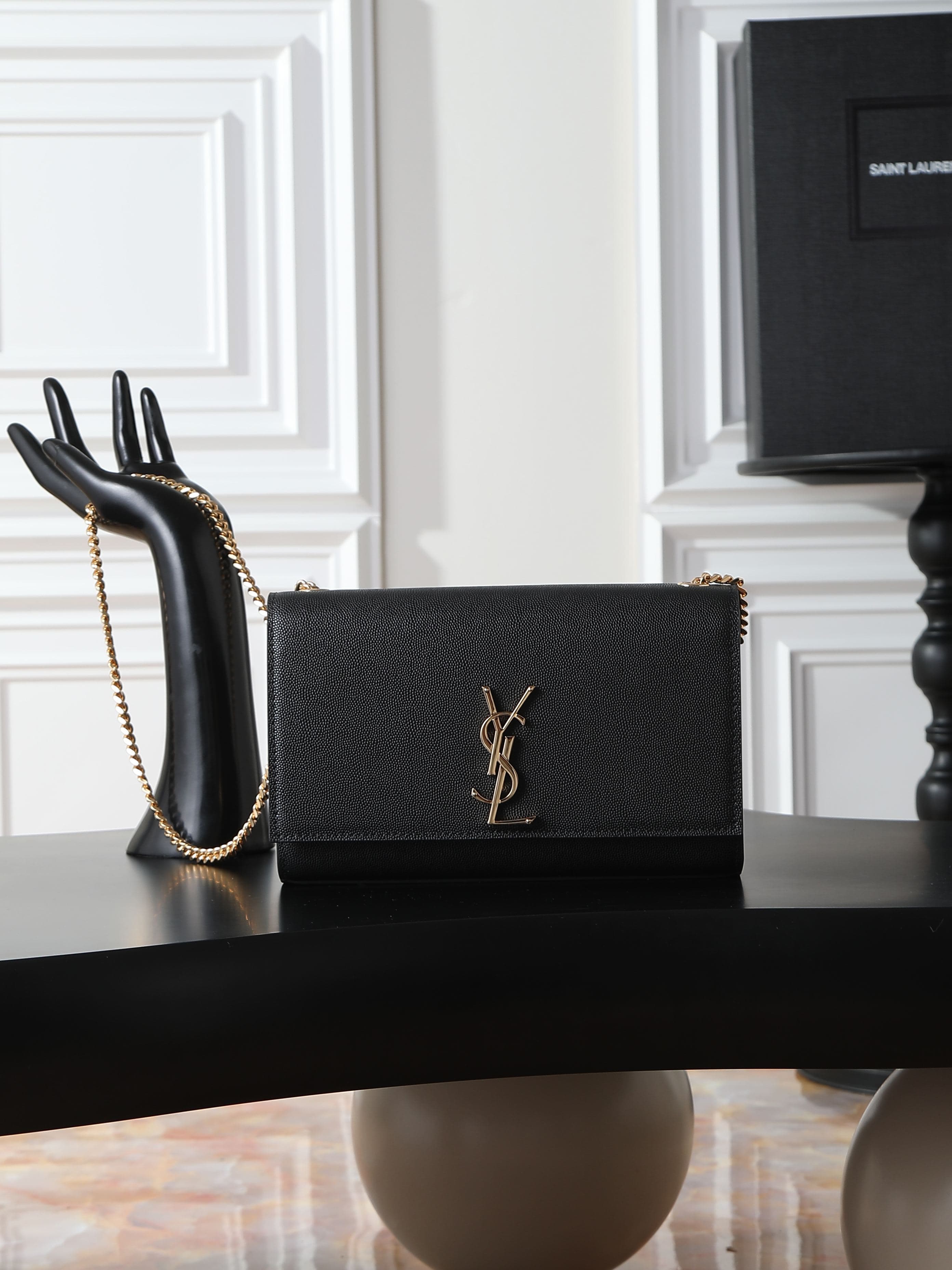 C8416 Black caviar gold buckle·24cm — image 1