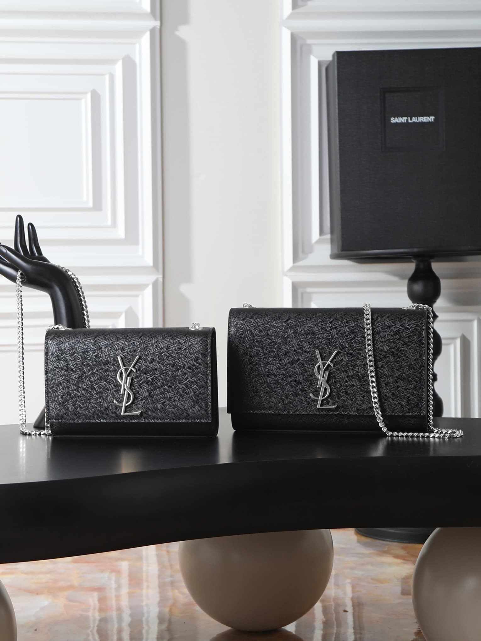 C8412 Black caviar silver clasp·24cm — image 1