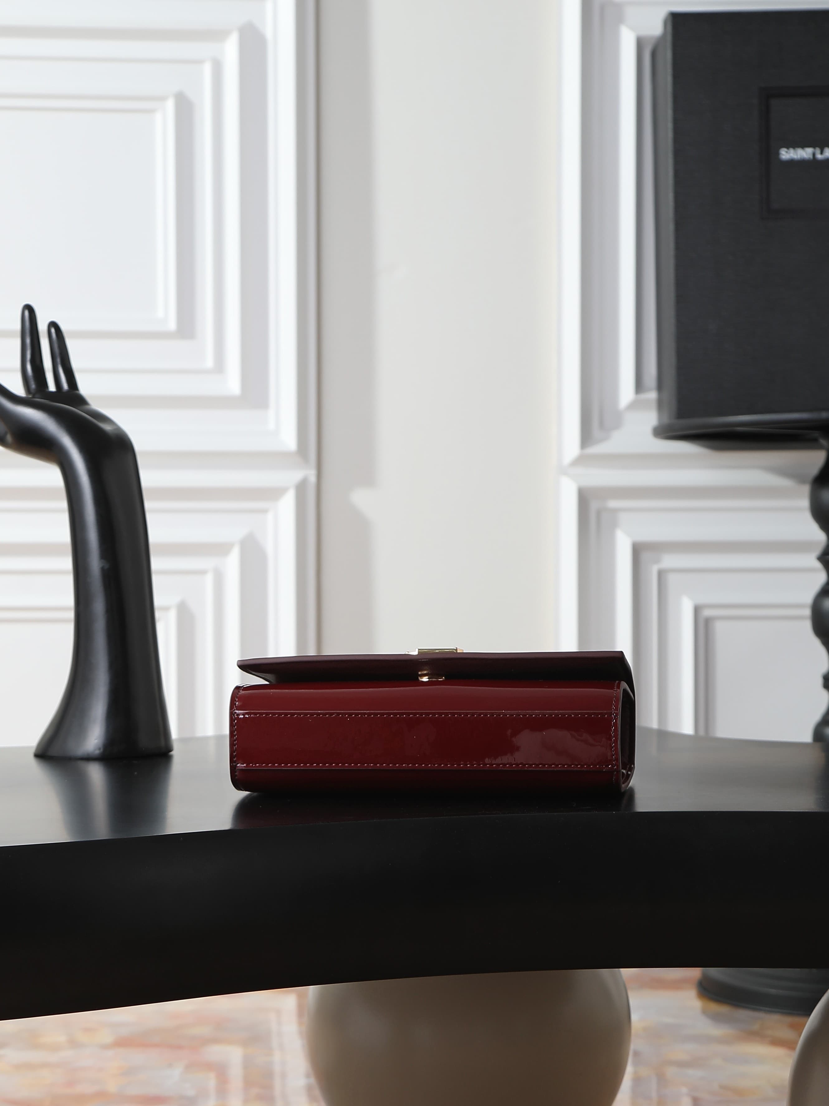 C8409 Jujube Red Lacquer Leather Gold Buckle·20cm — image 3