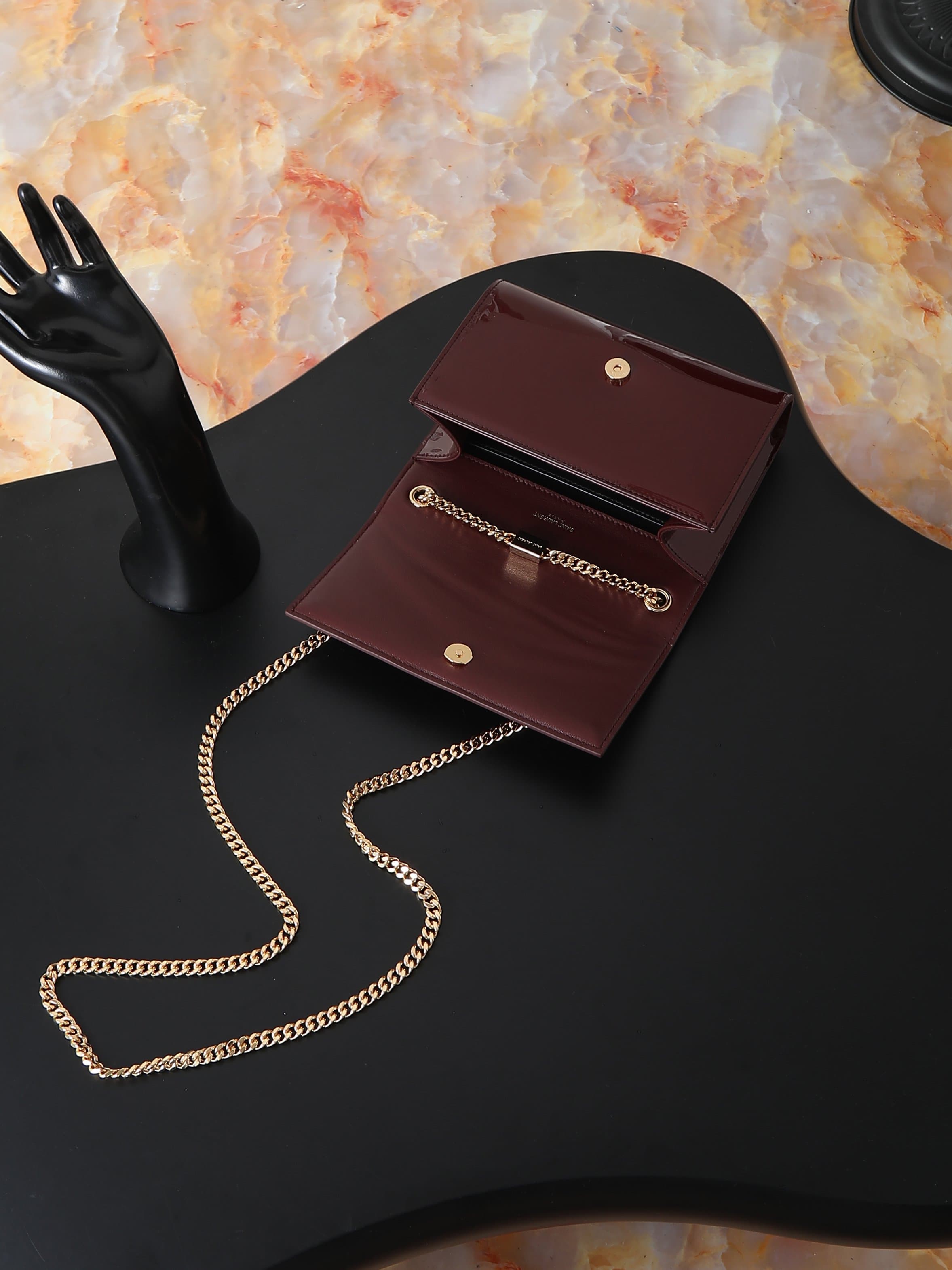 C8409 Jujube Red Lacquer Leather Gold Buckle·20cm — image 4
