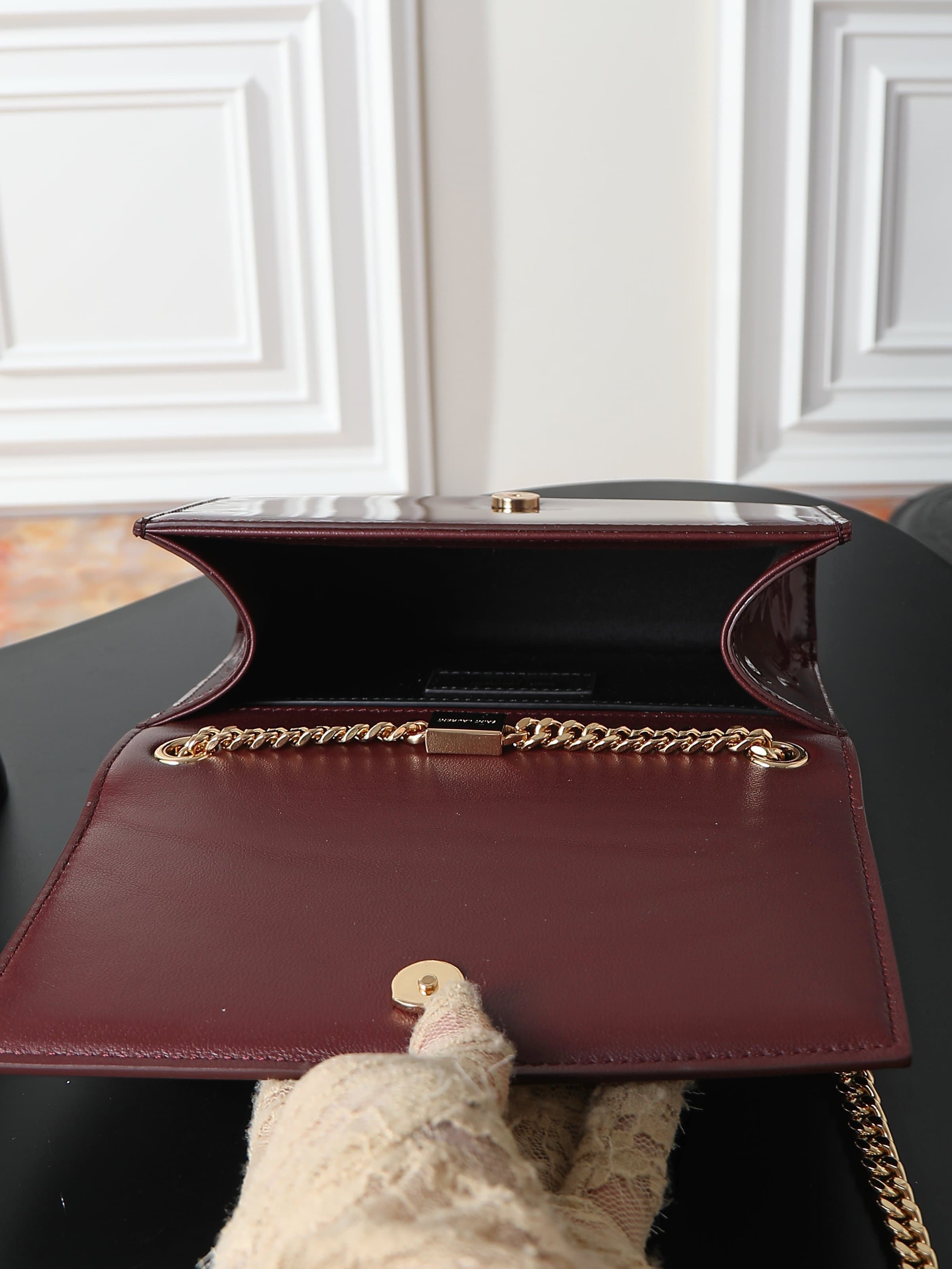 C8409 Jujube Red Lacquer Leather Gold Buckle·20cm — image 5