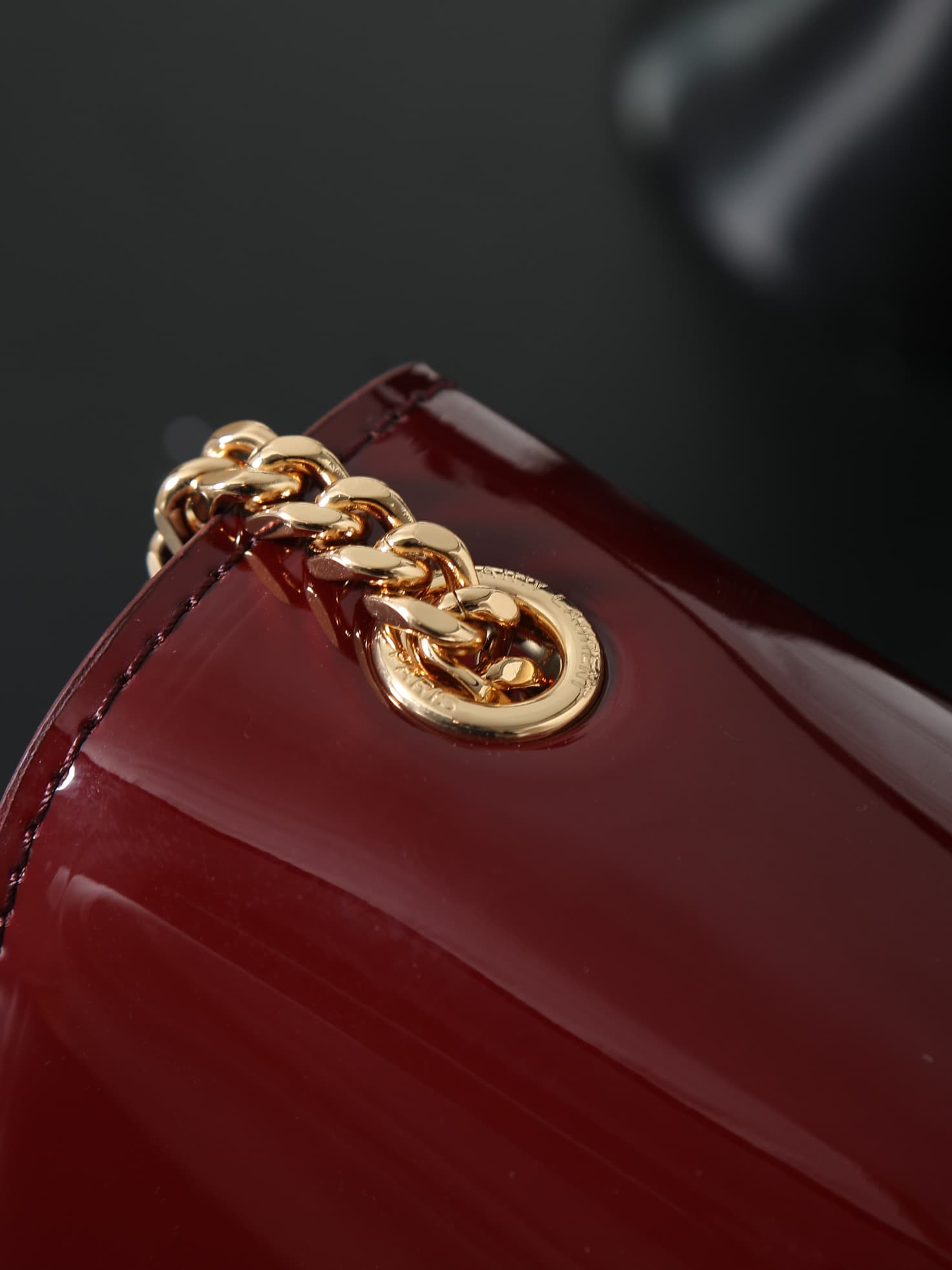 C8407 Juzhong lacquer skin with golden buttons · 24cm — image 6
