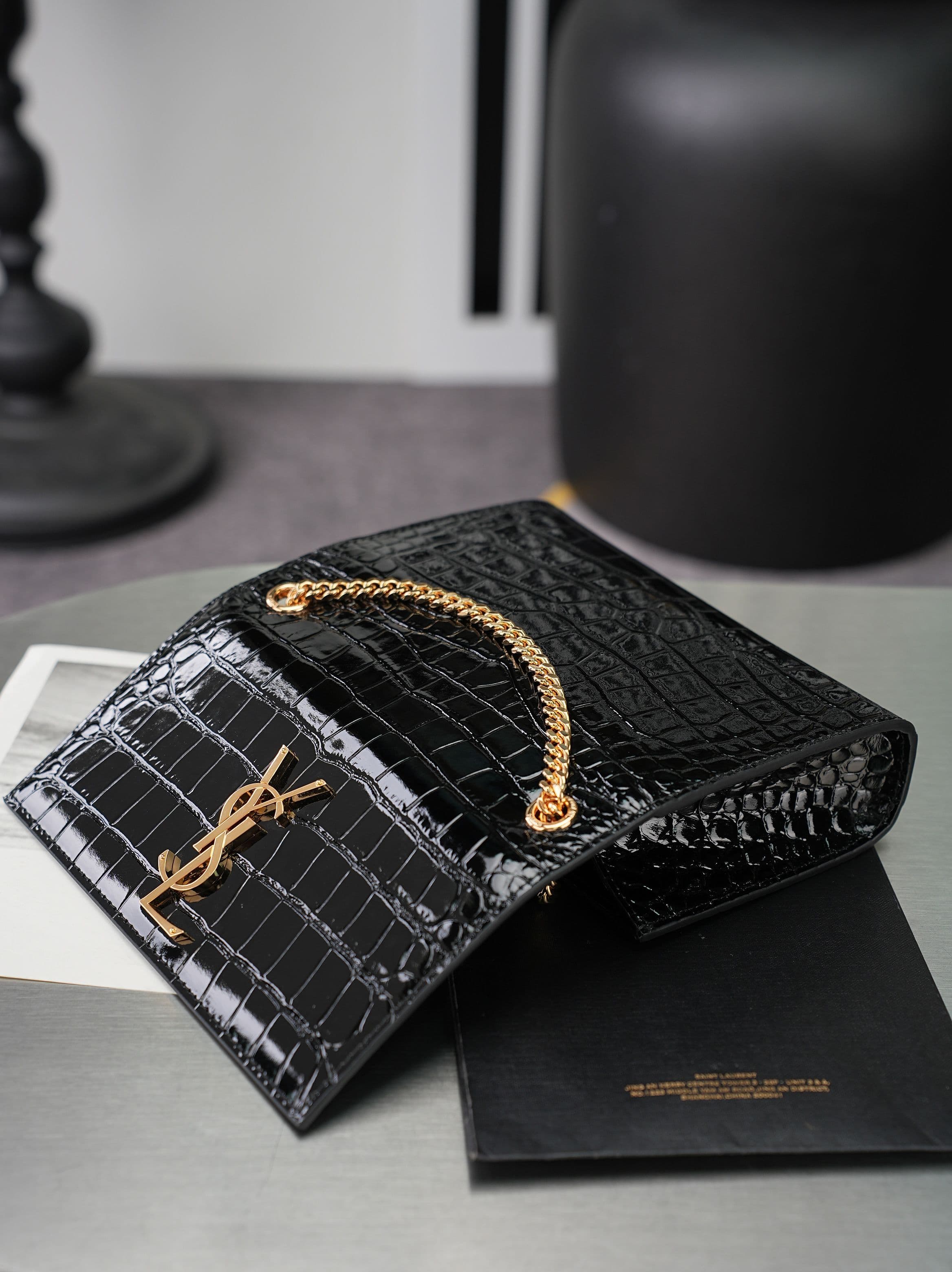C8470 New Crocodile Pattern Black Gold Buckle · 20cm — image 5