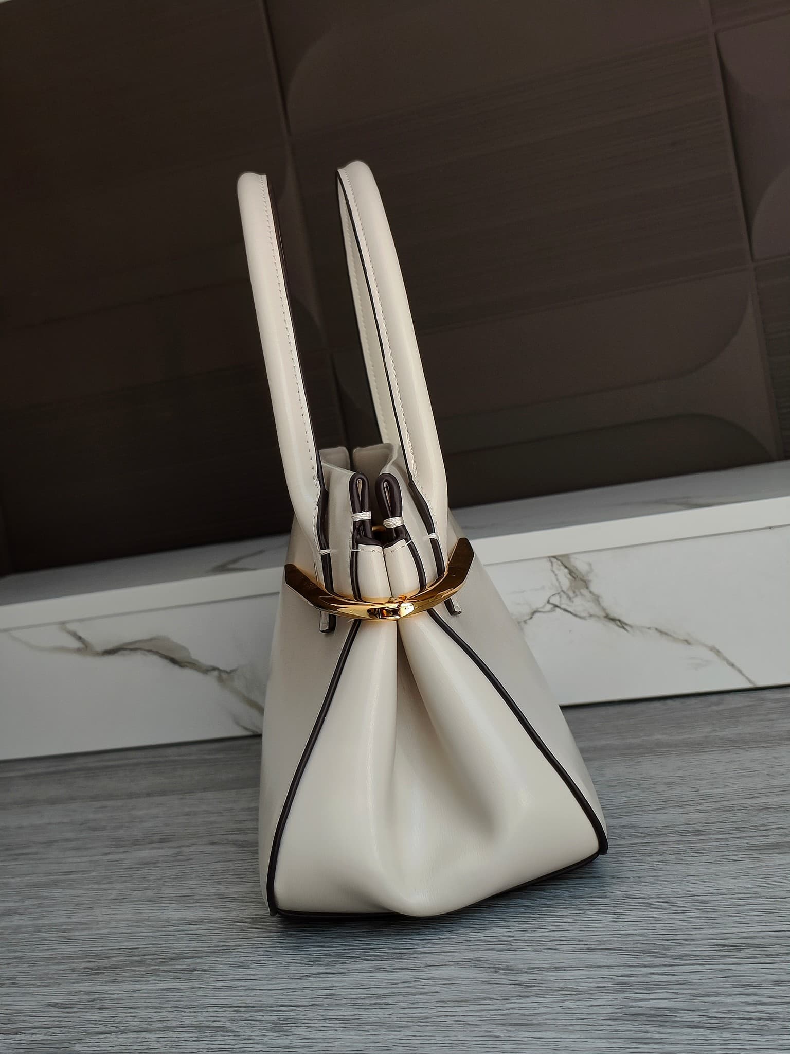 C3156 New GIVENCHY model | Jessica Zheng Xiuyan’s same Pinch bag — image 5