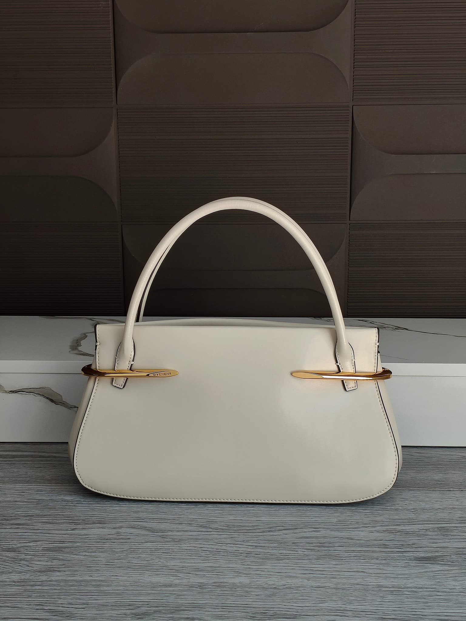 C3156 New GIVENCHY model | Jessica Zheng Xiuyan’s same Pinch bag — image 4